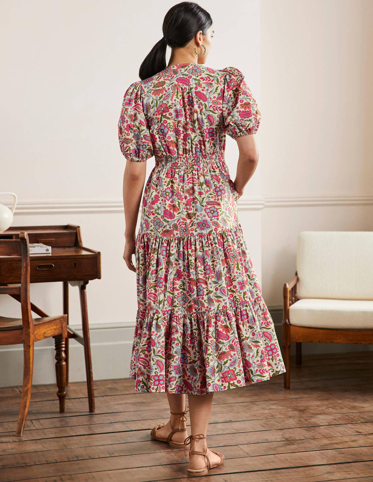 Robe longue volantée à manches bouffantes-Ivoire, motif Oriental Paradise-3