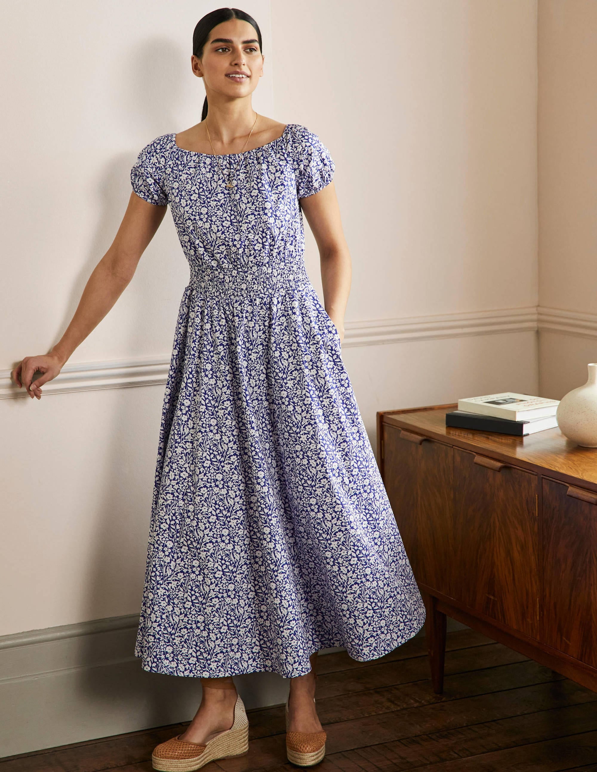Maxikleid mit Rundhalsausschnitt-Blau, Blumenmuster - Image 1