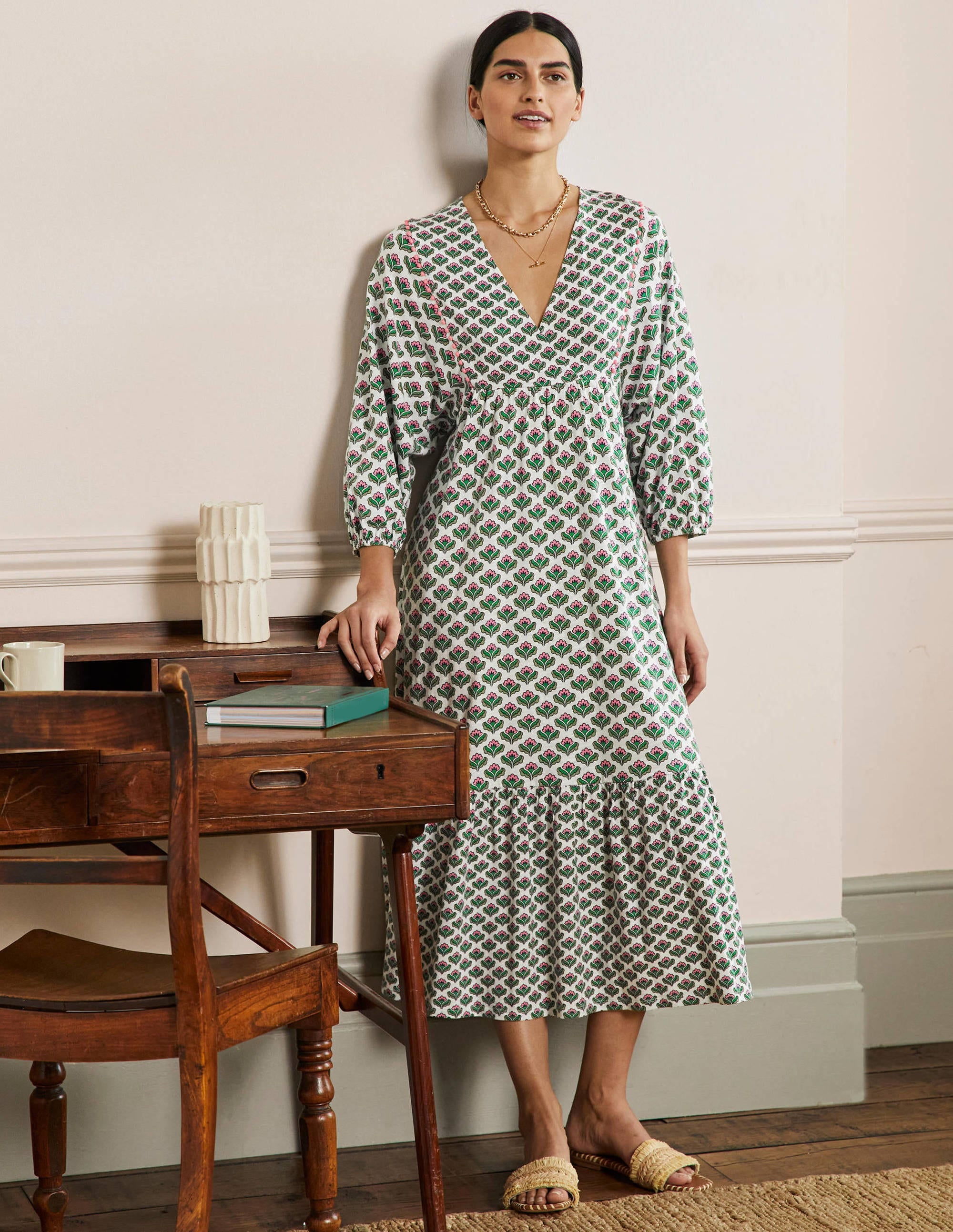 Anita Jersey-Midikleid-Efeugrün, Orientalische Blüten - Image 1