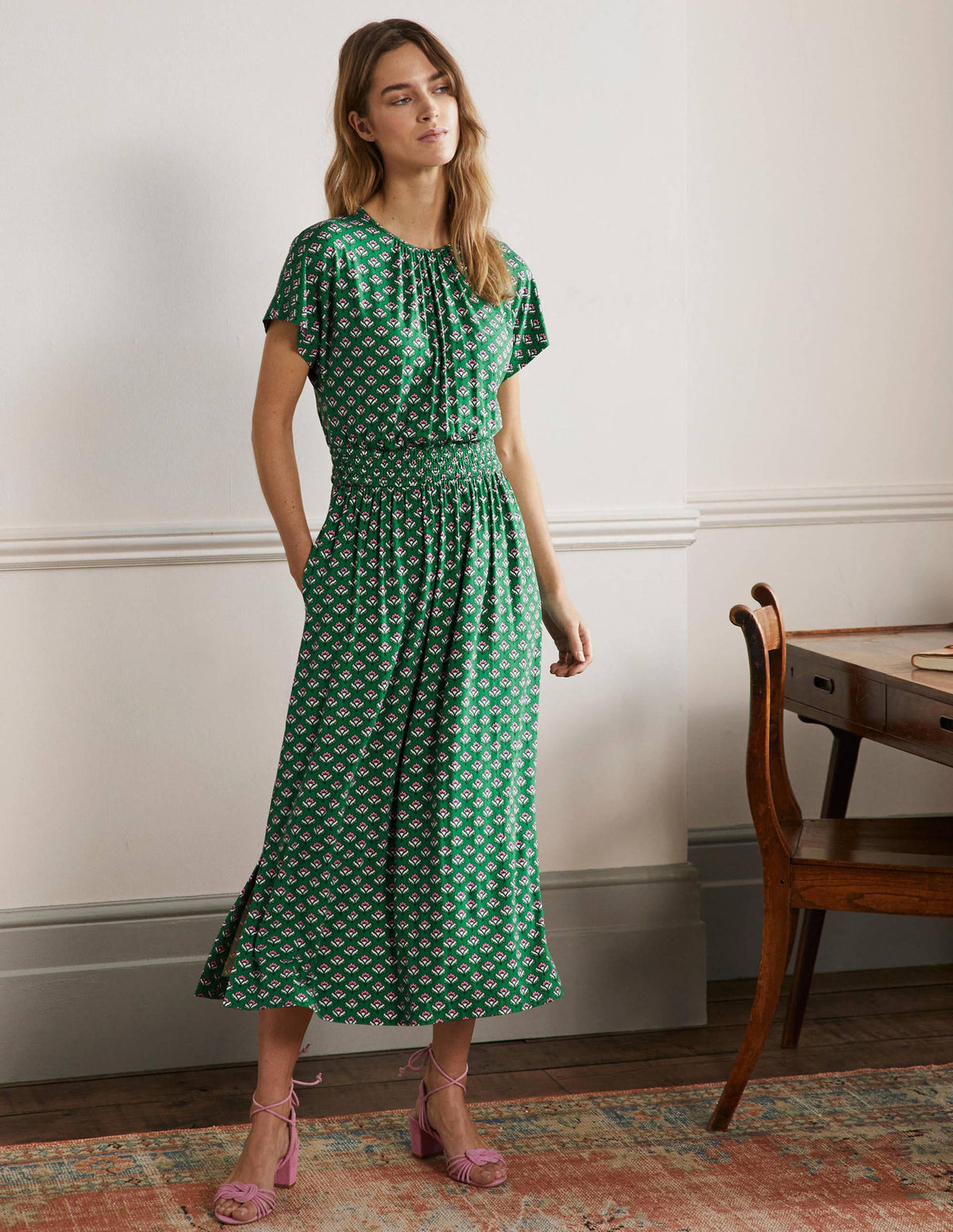 Midikleid aus Jersey-Schottengrün, Geometrisches Muster-1