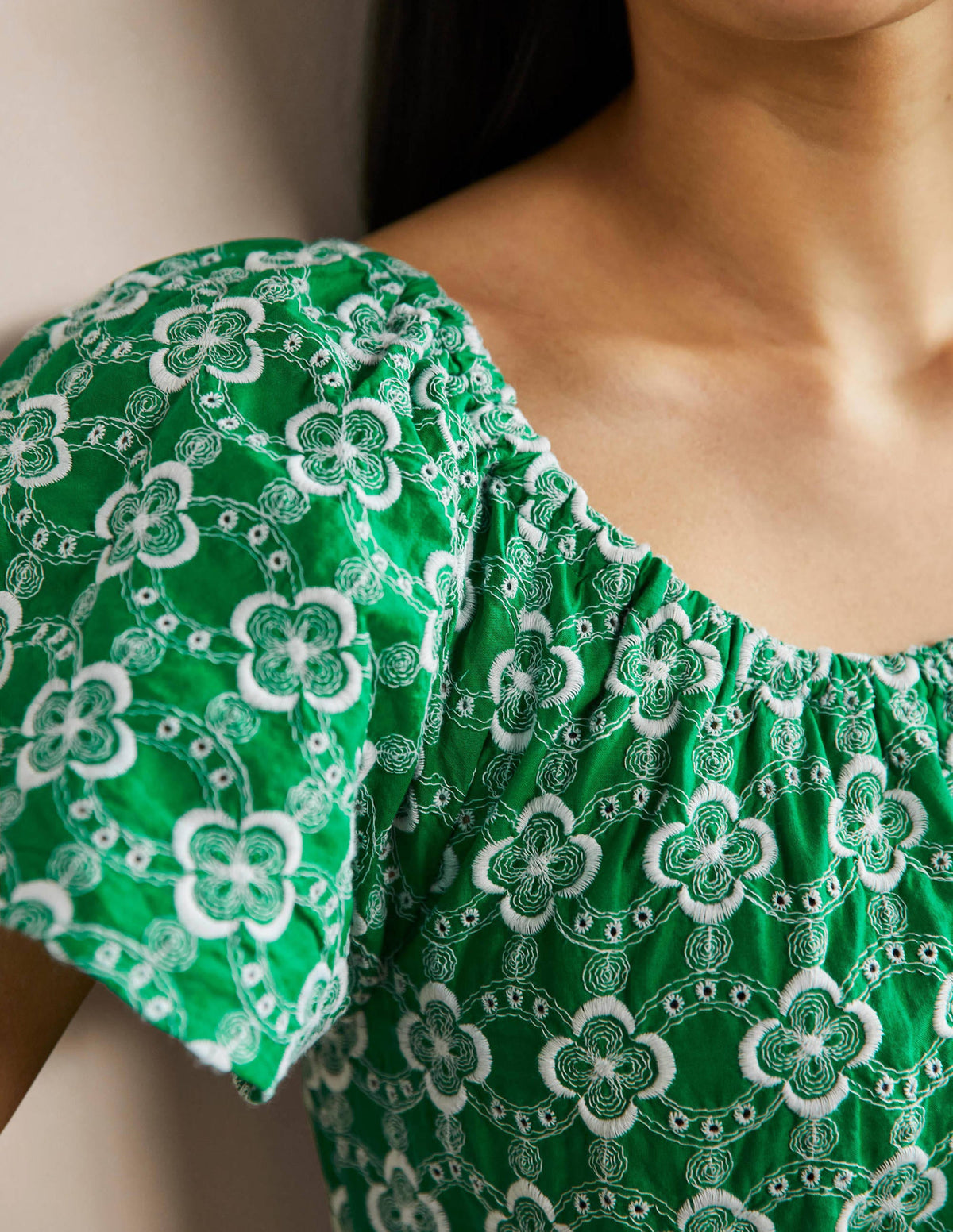 Besticktes Kleid mit Rundhalsausschnitt-Grün, Geometrisches Muster - Image 2