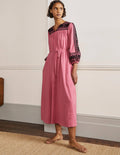 Jersey-Midikleid mit Stickerei-Staubrot