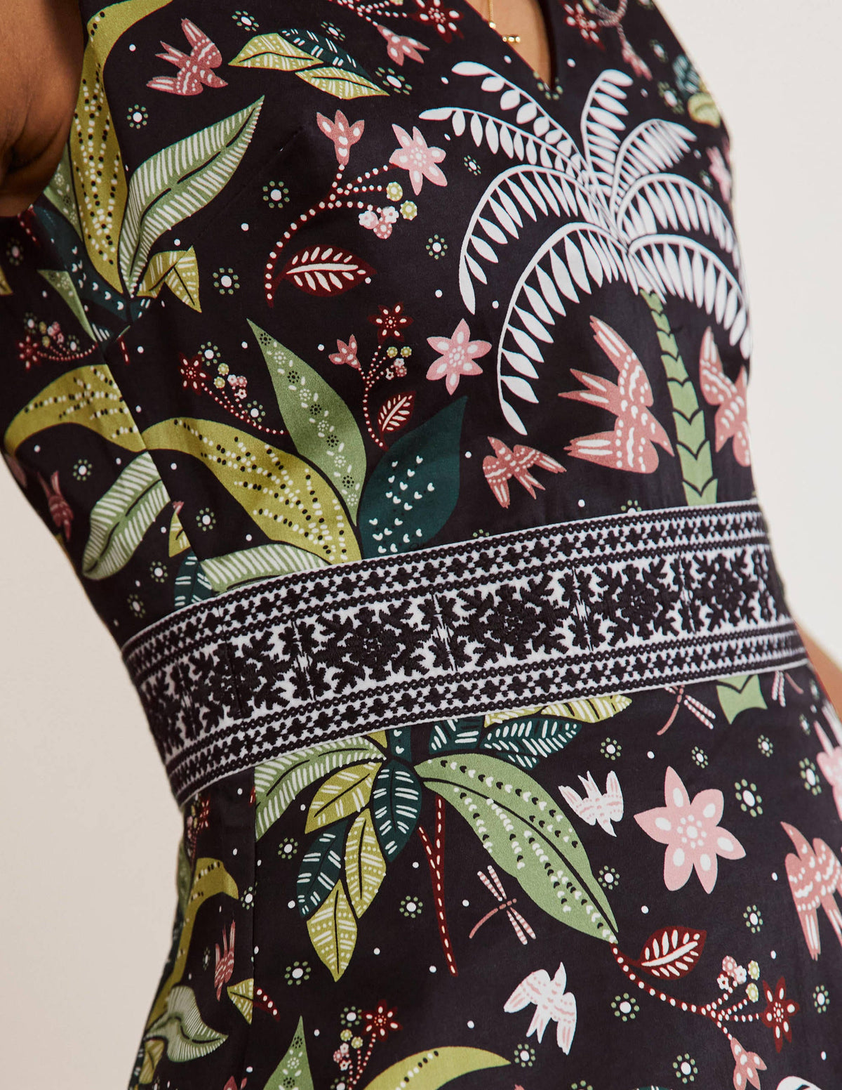 Midikleid mit bestickter Taille-Schwarz, Orientalisches Palmenmuster-2