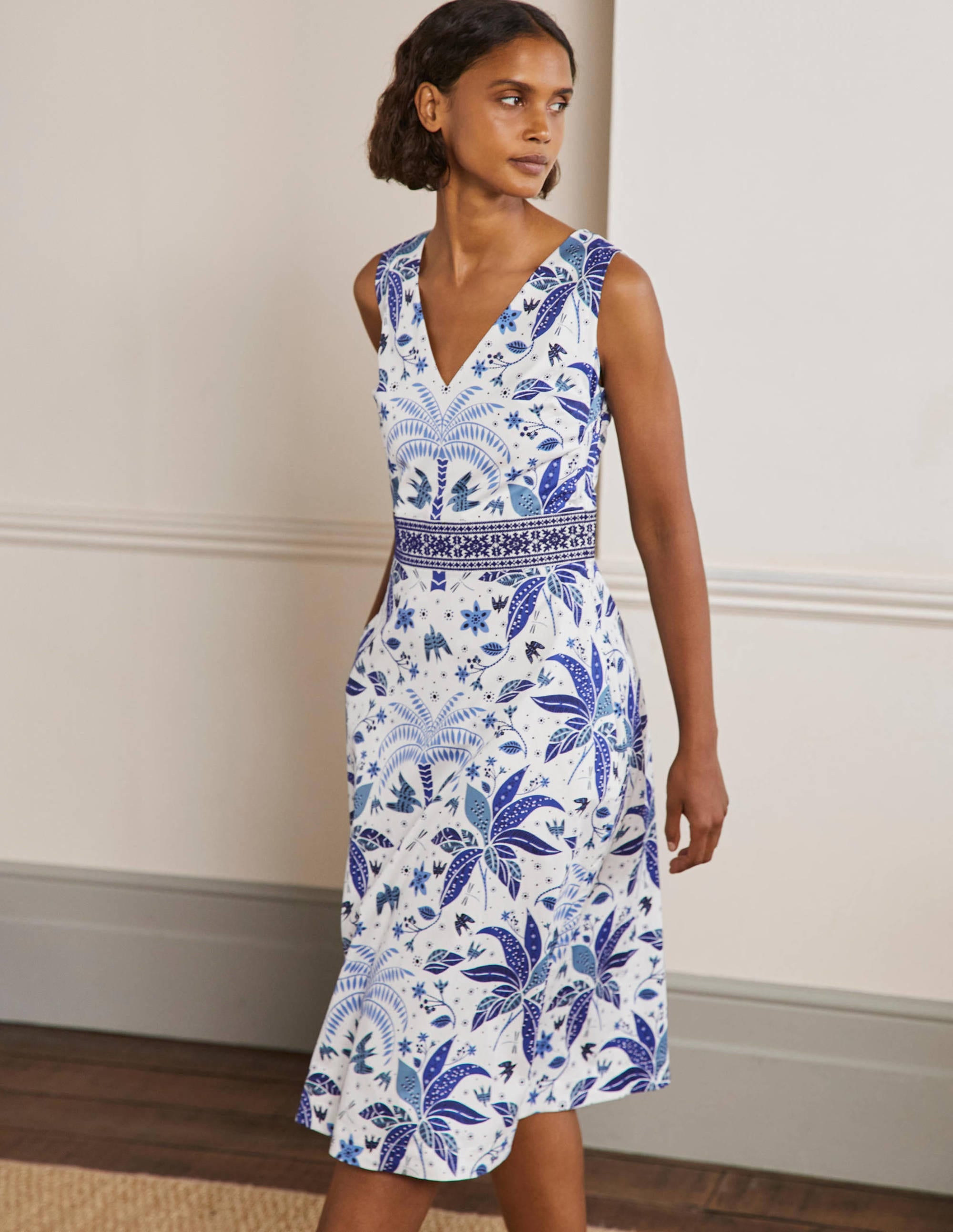 Midikleid mit bestickter Taille-Meeresblau, Orientalisches Palmenmuster - Image 1