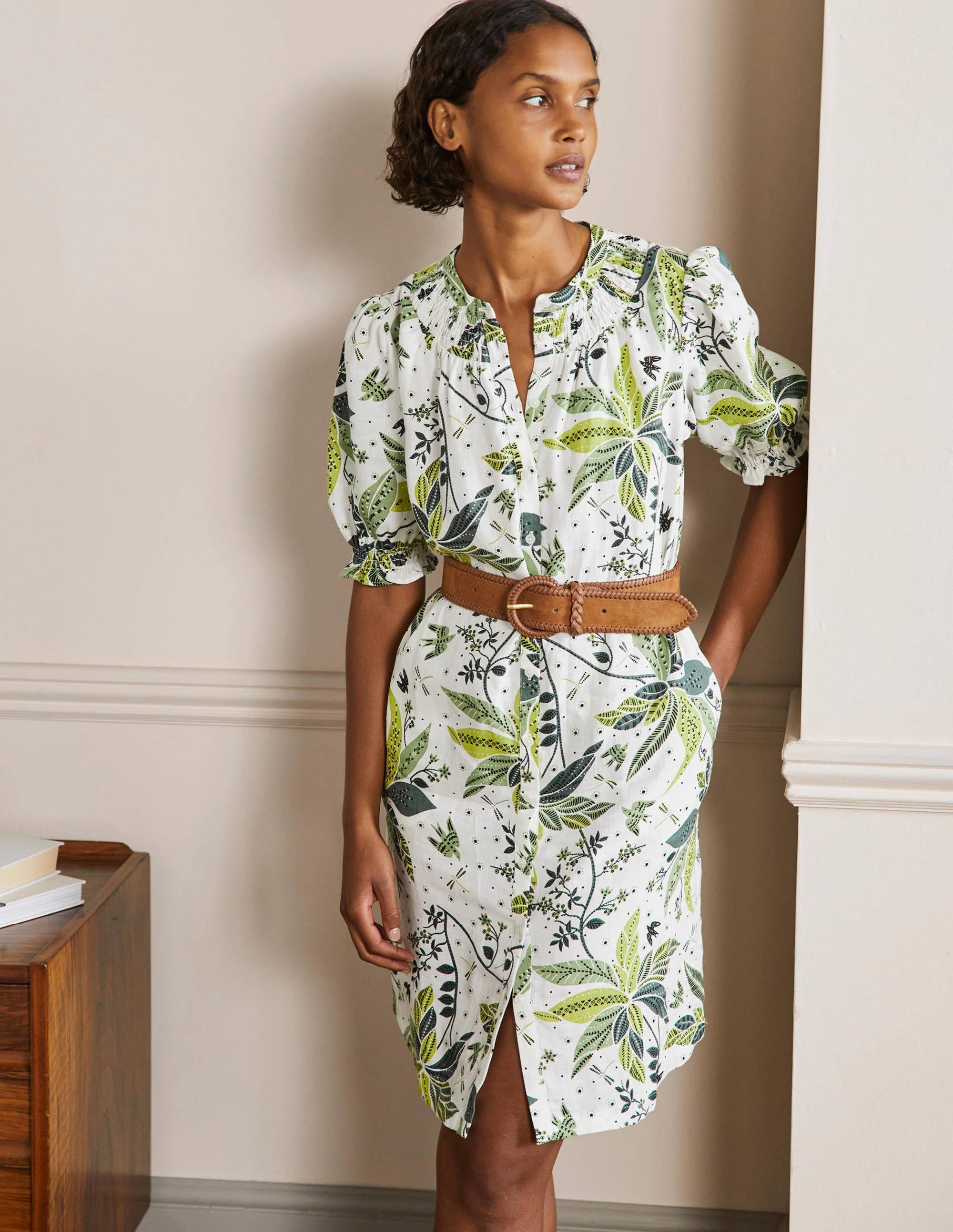 Gesmoktes Hemdblusenkleid aus Leinen-Naturweiß, Orientalisches Muster - Image 4