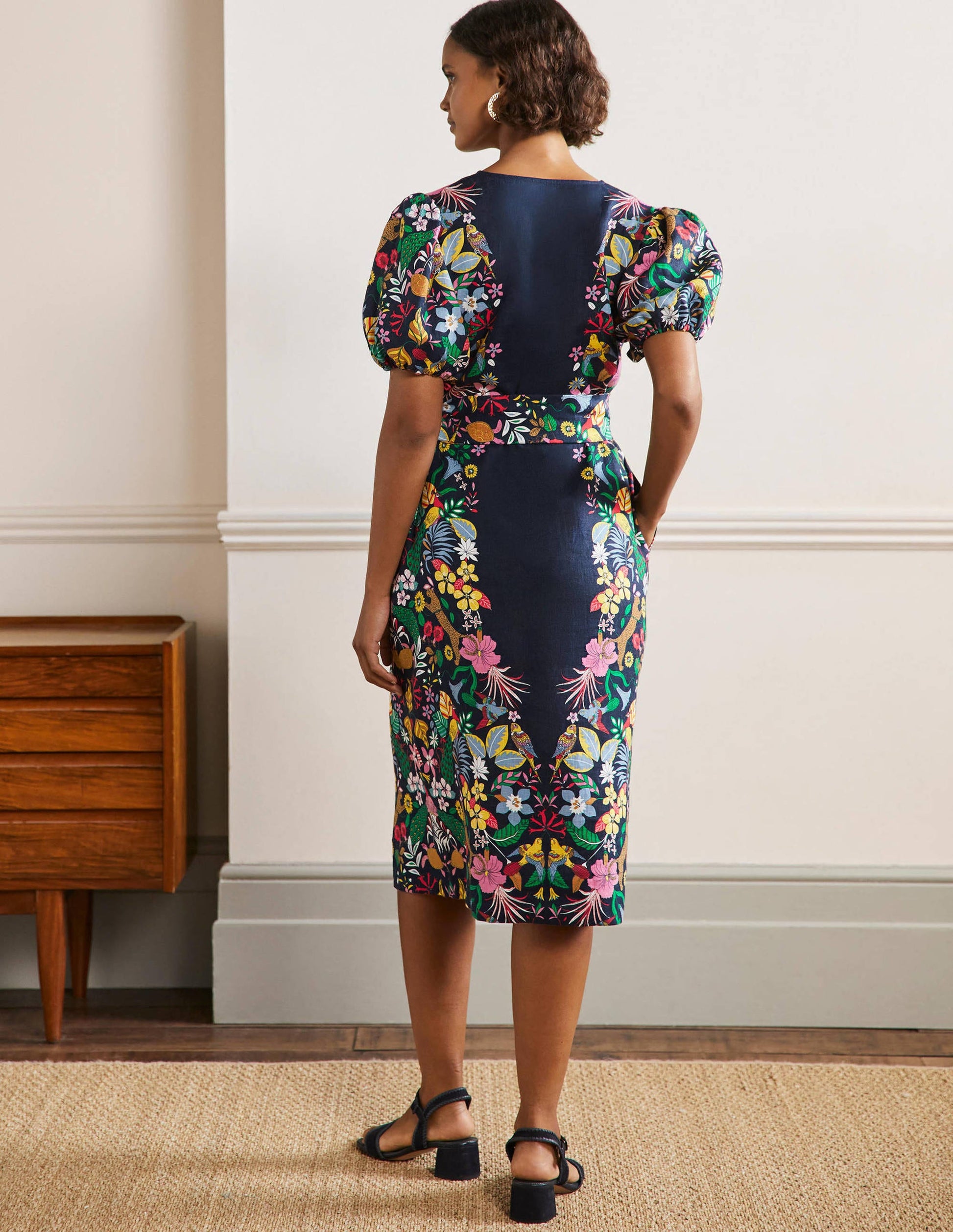 Midikleid aus Leinen mit Puffärmeln-Navy, Exotisches Paradies-8