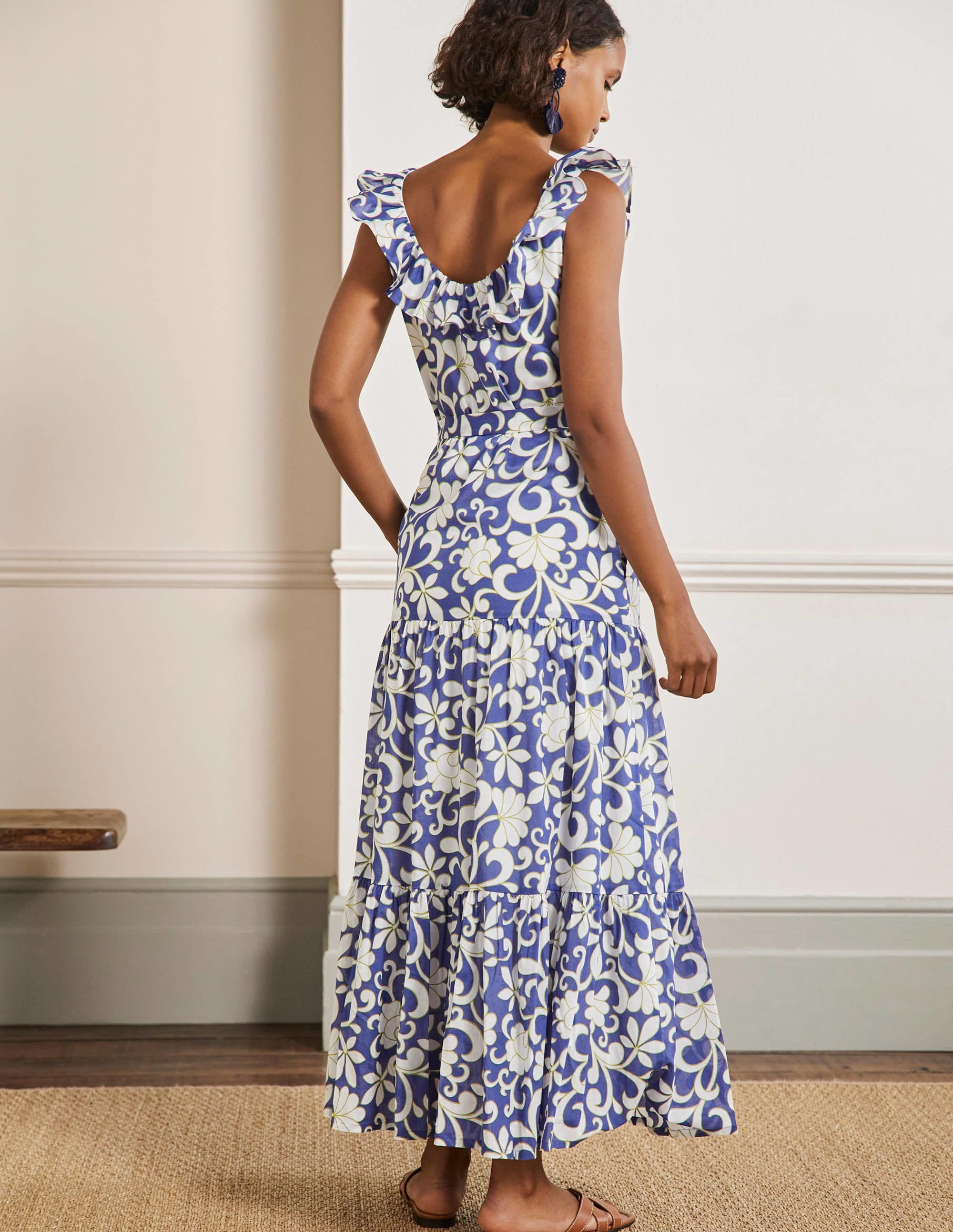Maxikleid mit Rüschen am Rundhalsausschnitt-Meeresblau, Abstraktes Blütenmuster - Image 3