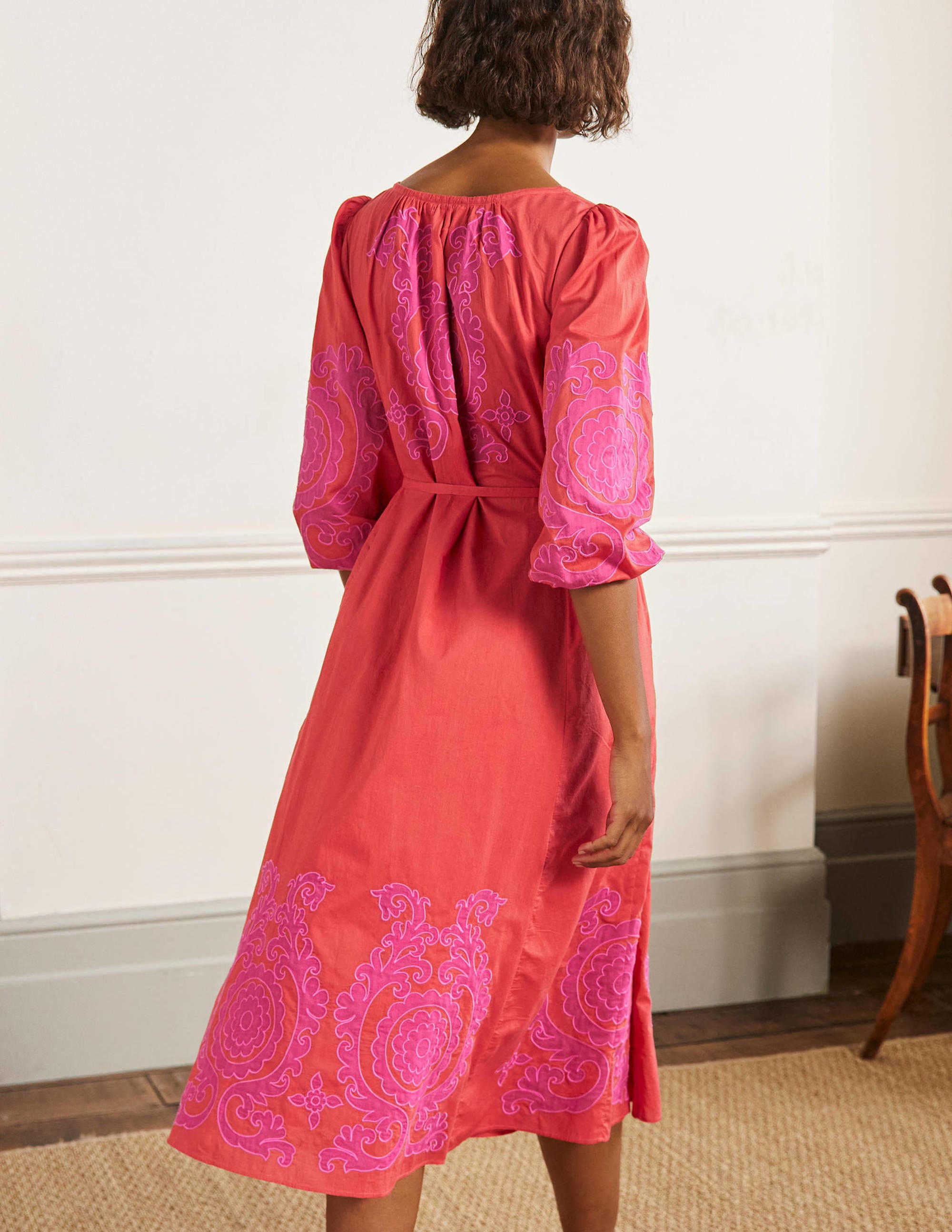 Midikleid mit Applikation-Knalliges Papayaorange - Image 3