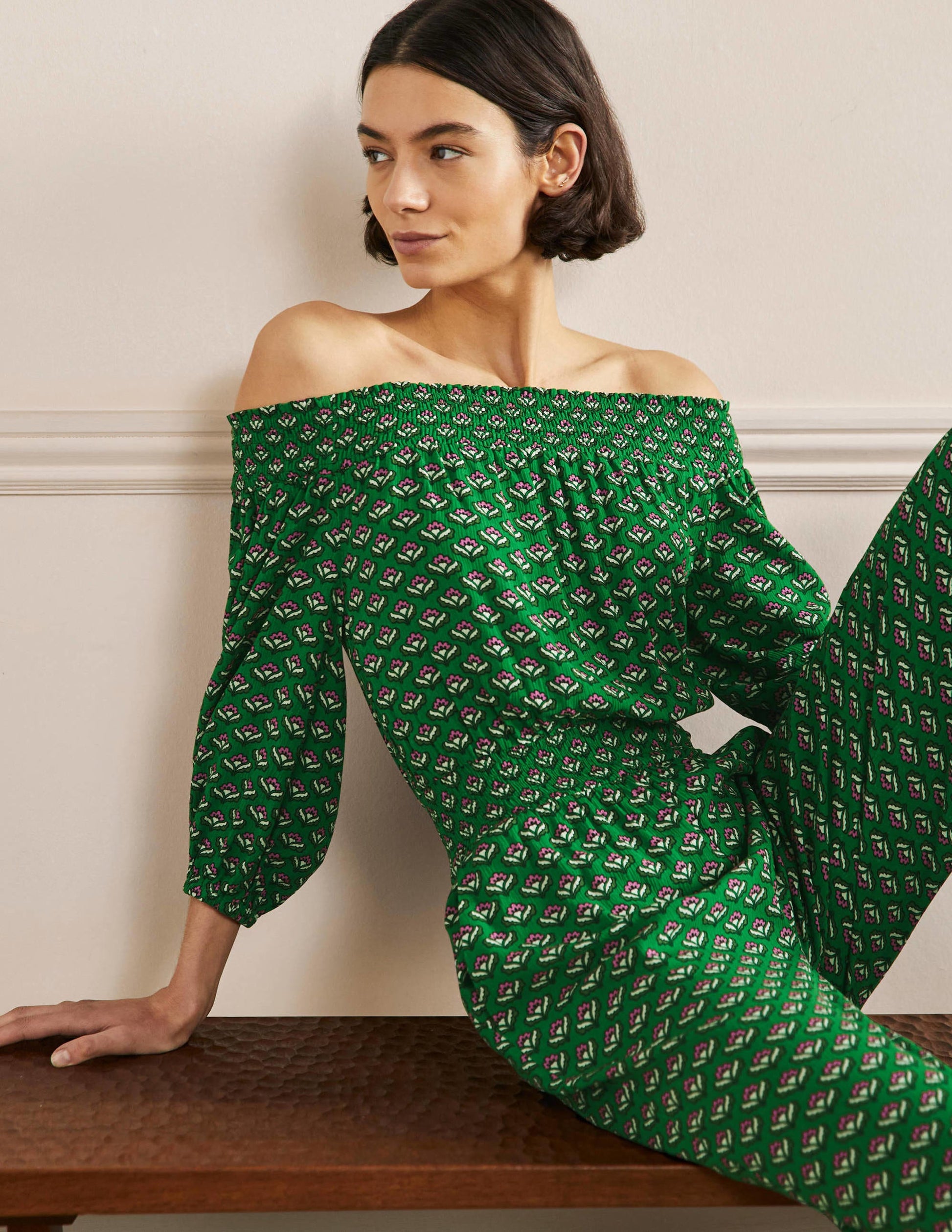 Schulterfreier Jumpsuit-Schottengrün, Orientalische Blüten-4