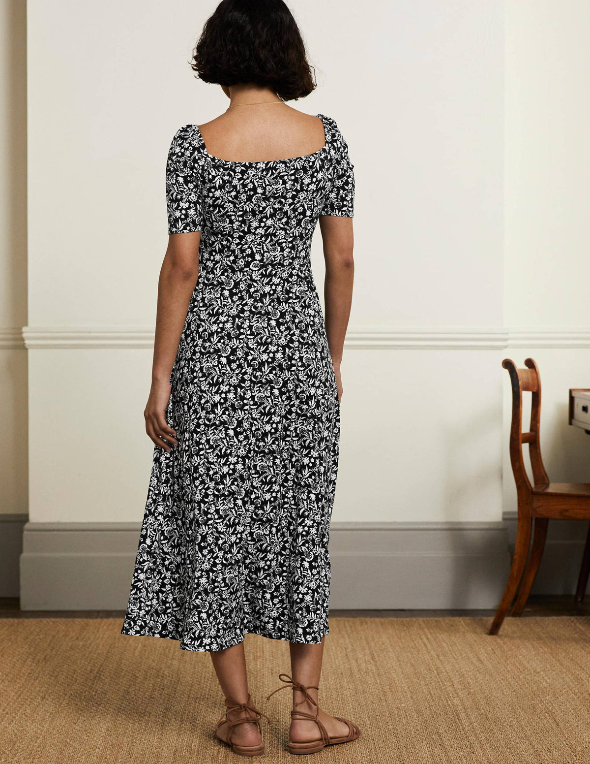 Jersey-Midikleid mit Herzausschnitt-Schwarz, Hübsches Blumenmuster-3
