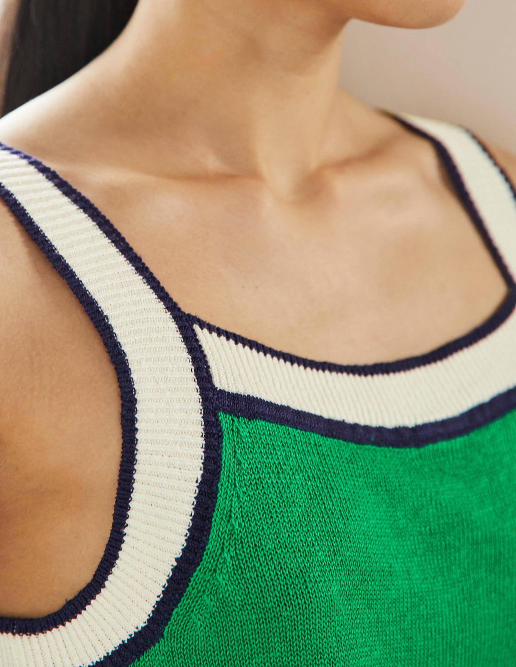 Square Neck Linen Vest-Highland Green - Image 2