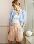 Leinenshorts mit Plisseefalten-Beige