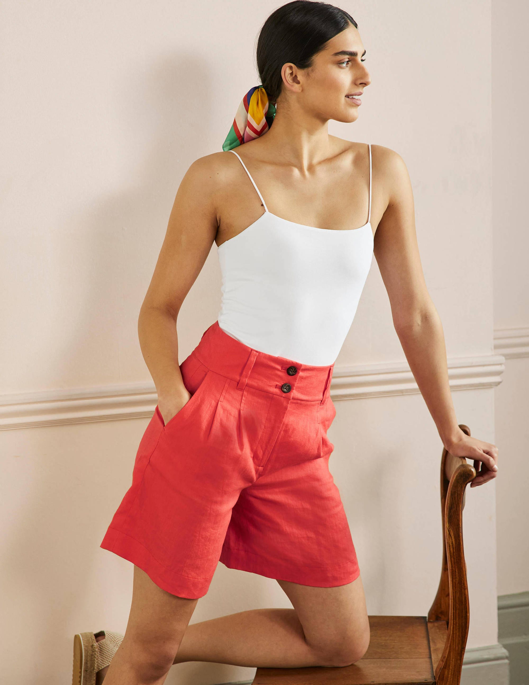 Leinenshorts mit Plisseefalten-Kräftiges Korallenrot - Image 1