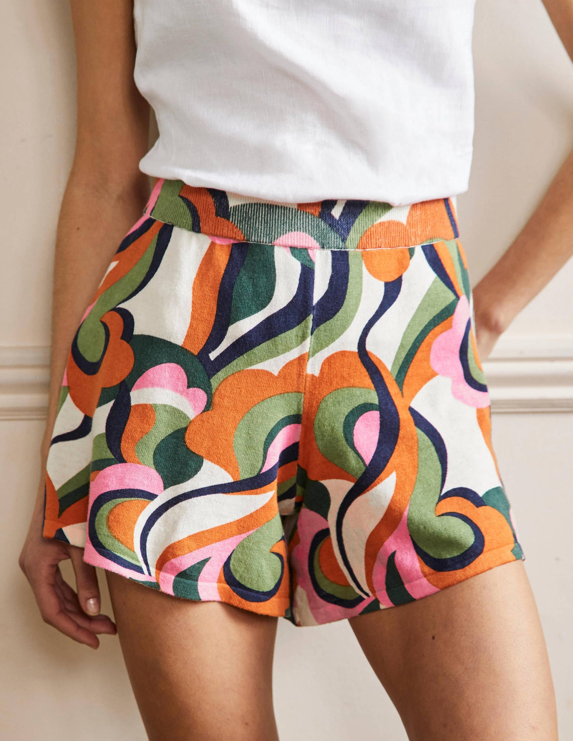 Cara Strickshorts-Abstraktes Wirbelmuster, Bunt-4