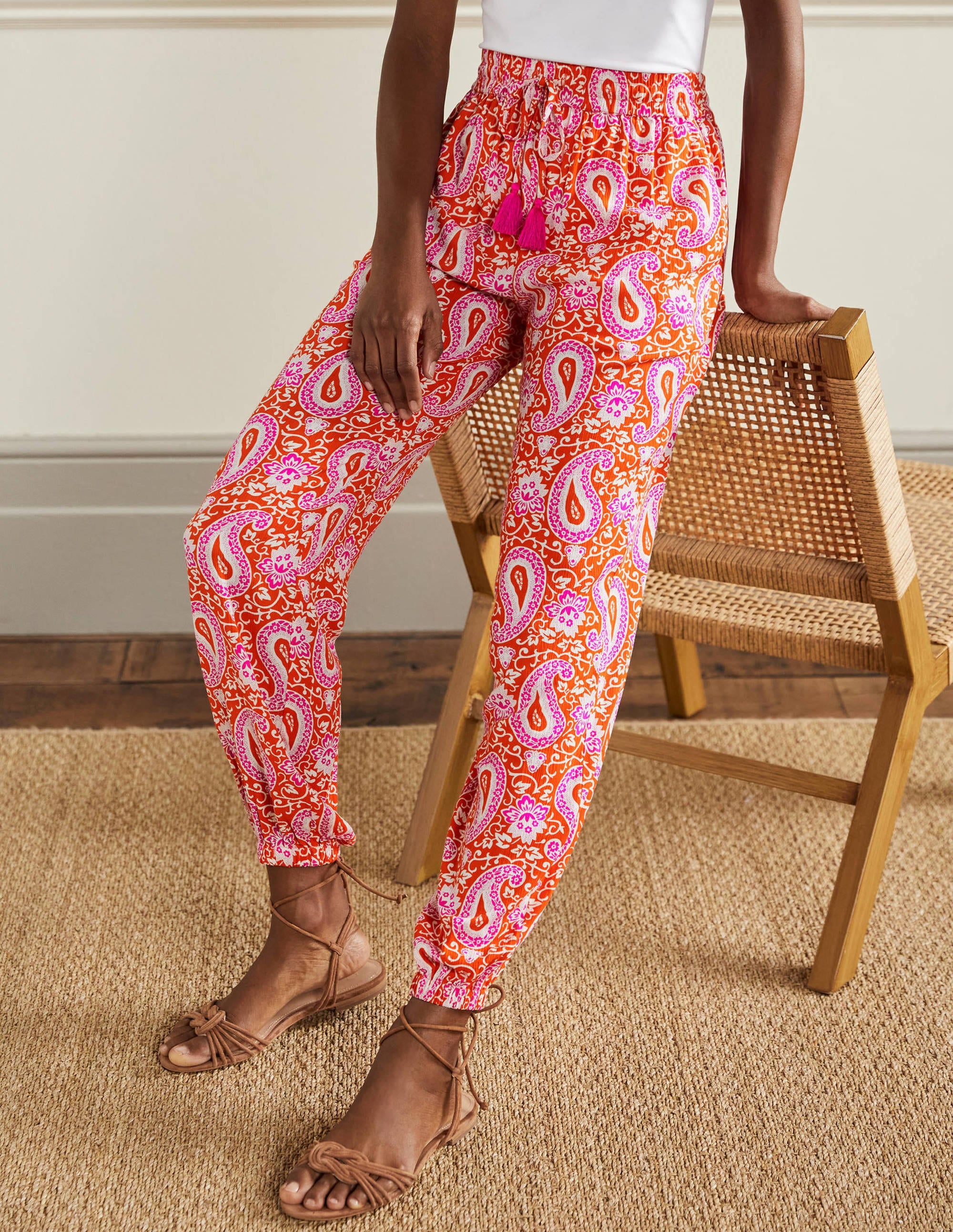 Crinkle Tapered Trousers-Papaya, Enchanting Paisley - Image 4