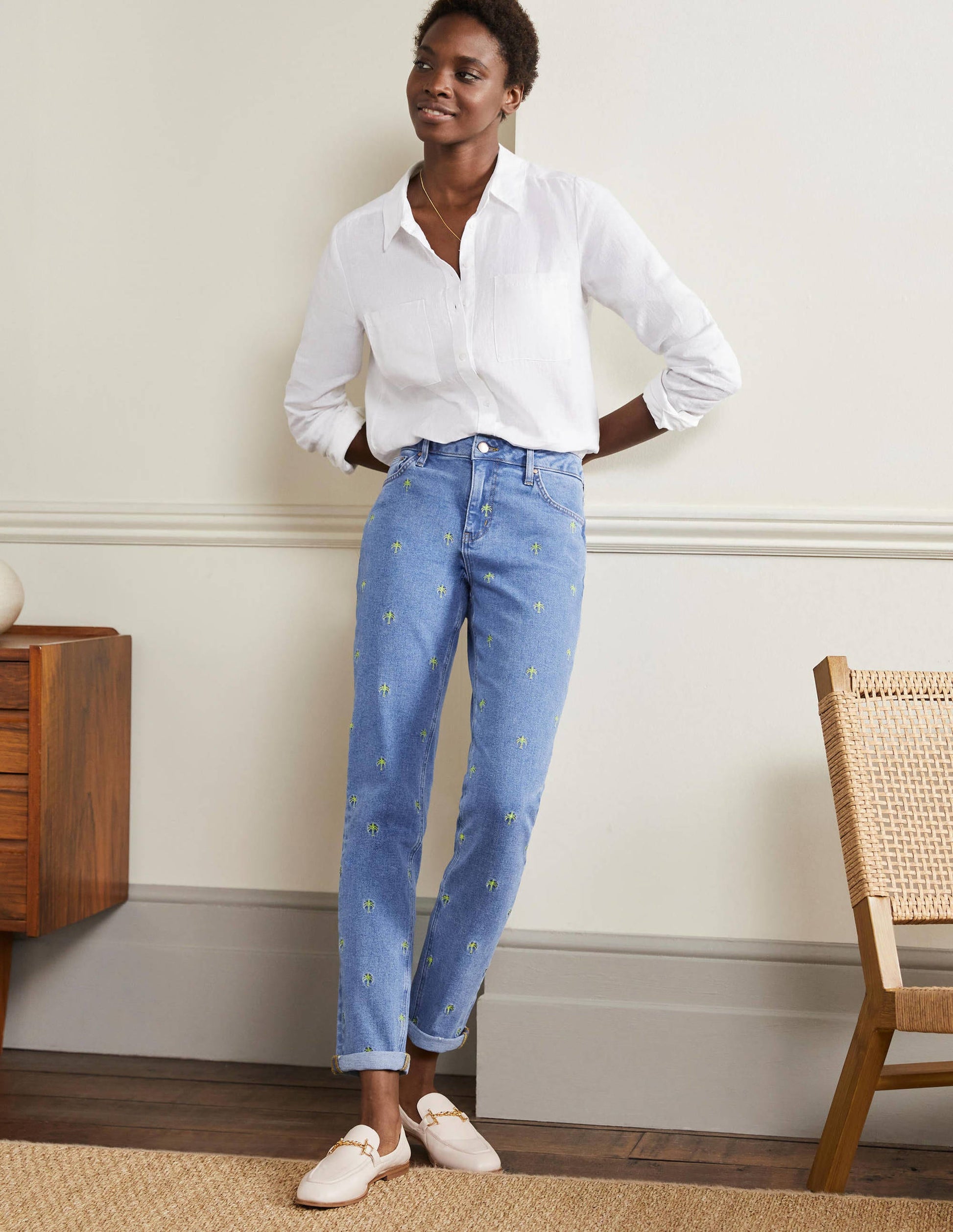 Girlfriend Jeans-Light Vintage, Embroidered-1