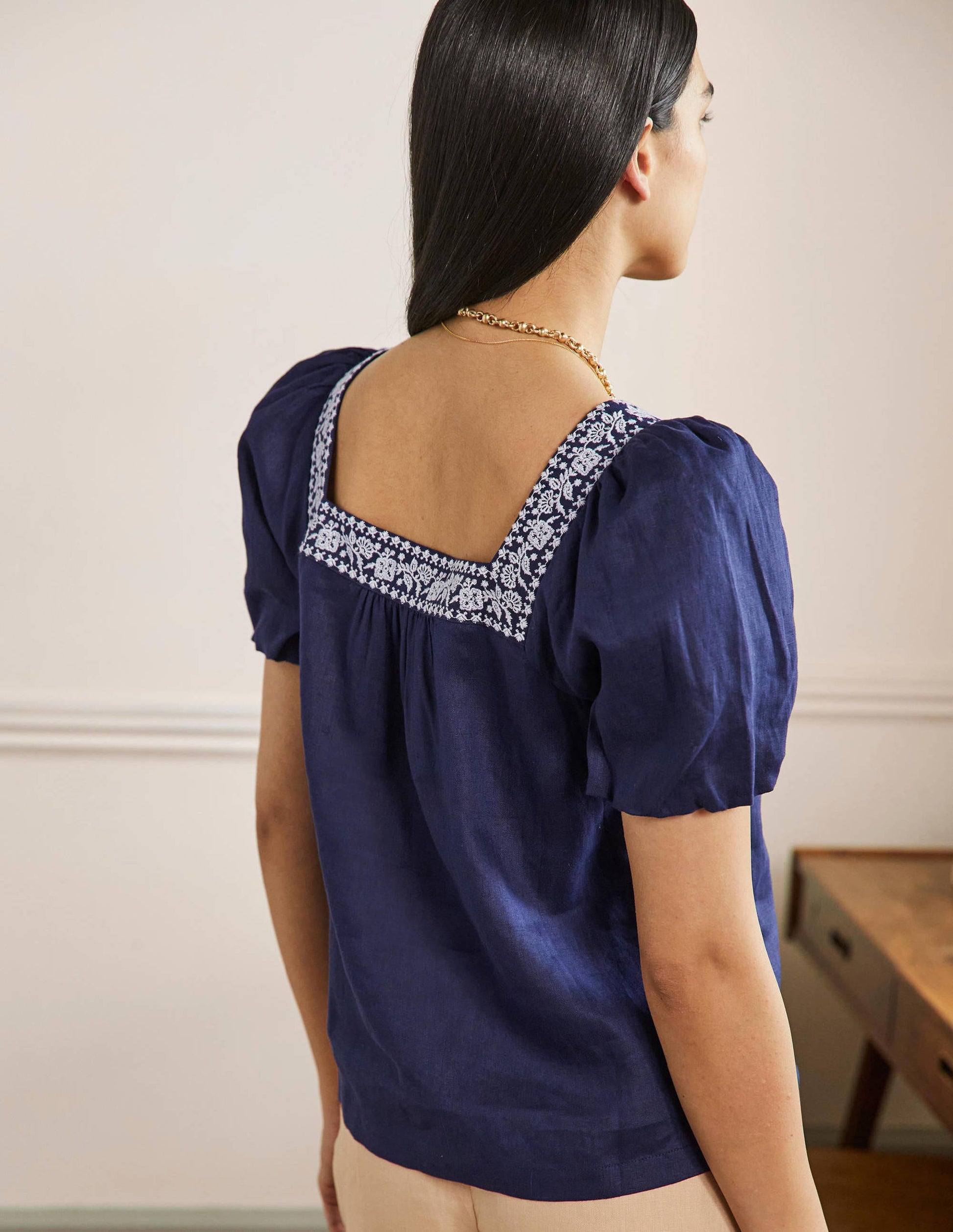 Leinenoberteil mit eckigem Ausschnitt-Navy, Stickerei-3
