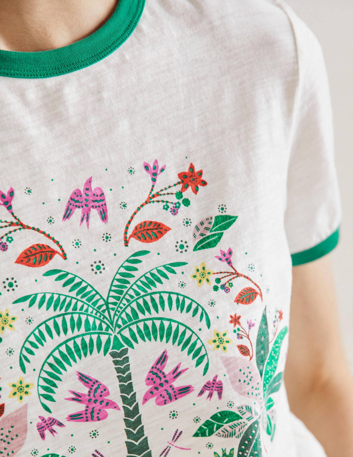 Baumwoll-T-Shirt mit kontrastierenden Rippbündchen-Naturweiß, Orientalisches Muster - Image 2