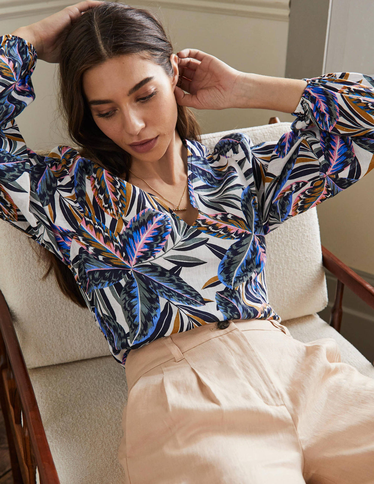 Top col V en lin-Multi, motif Exotic Leaves - Image 4