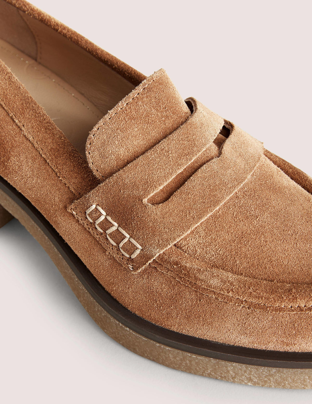 Mocassins à talons avec semelle en crêpe-Daim mordoré - Image 3
