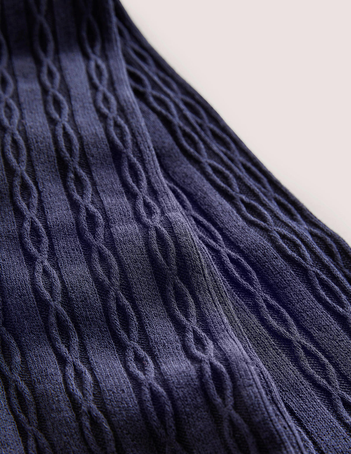 Zopfstrick-Strumpfhose-Mitternachtsblau-2