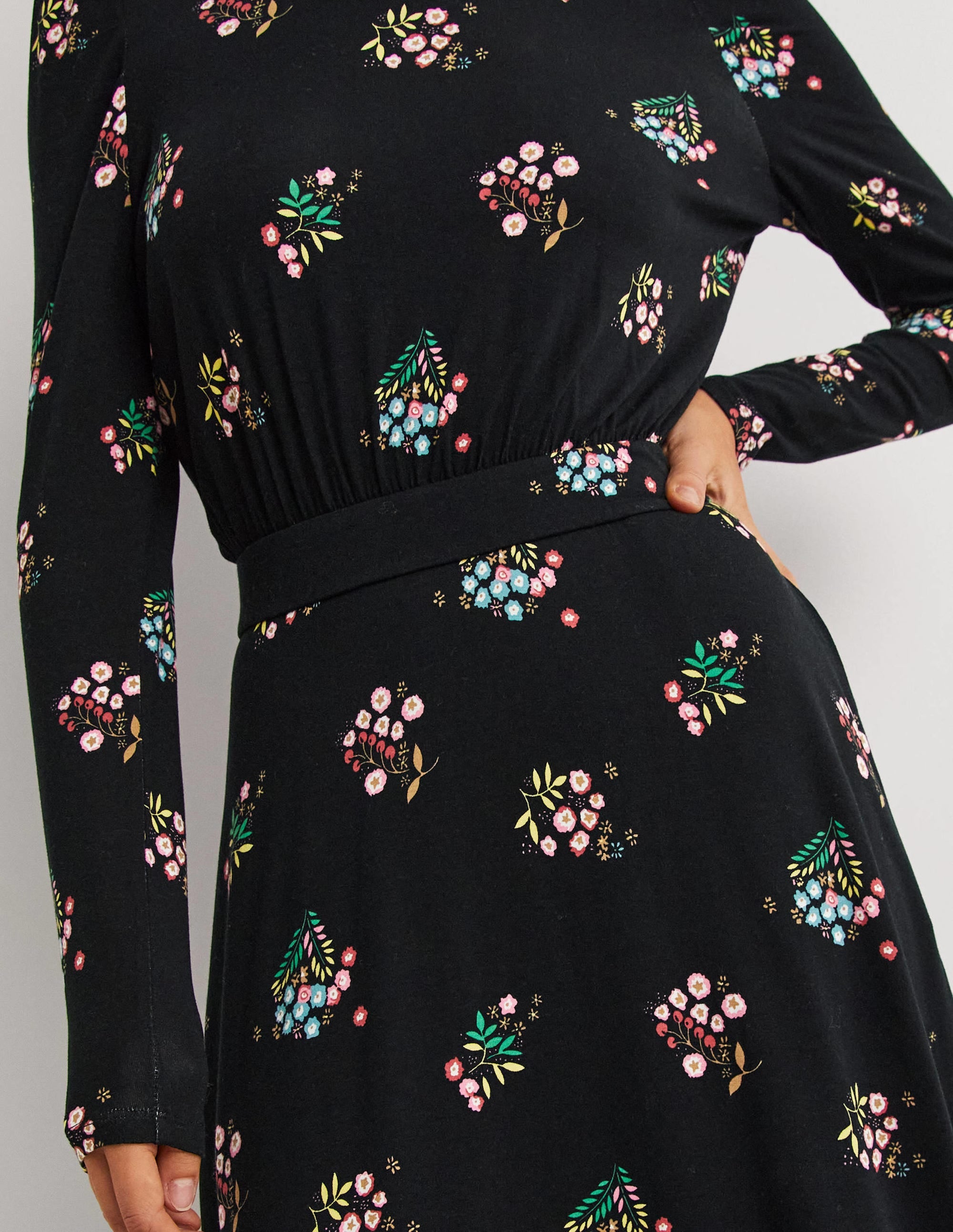 Robe midi en jersey à manches bouffantes-Noir, motif Delicate Sprig - Image 2