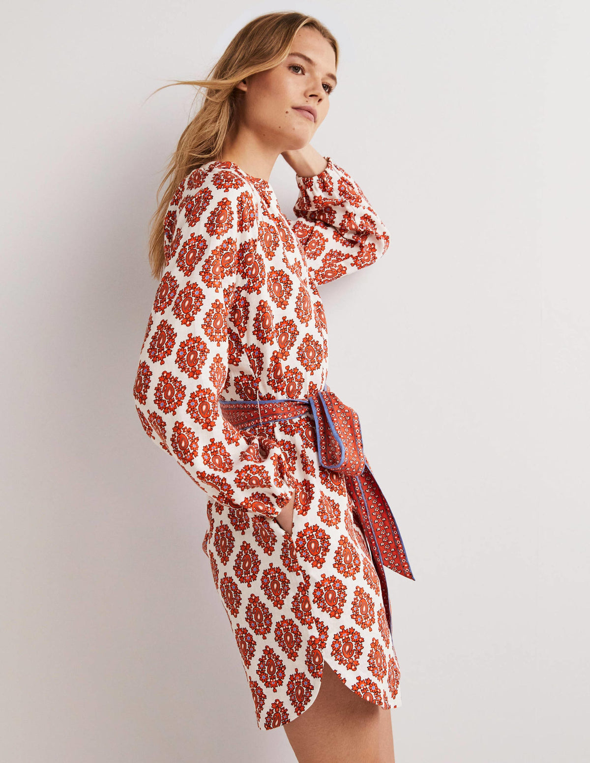 Mini-robe à col cranté en lin-Lys tigré, motif Opulent Paisley - Image 4