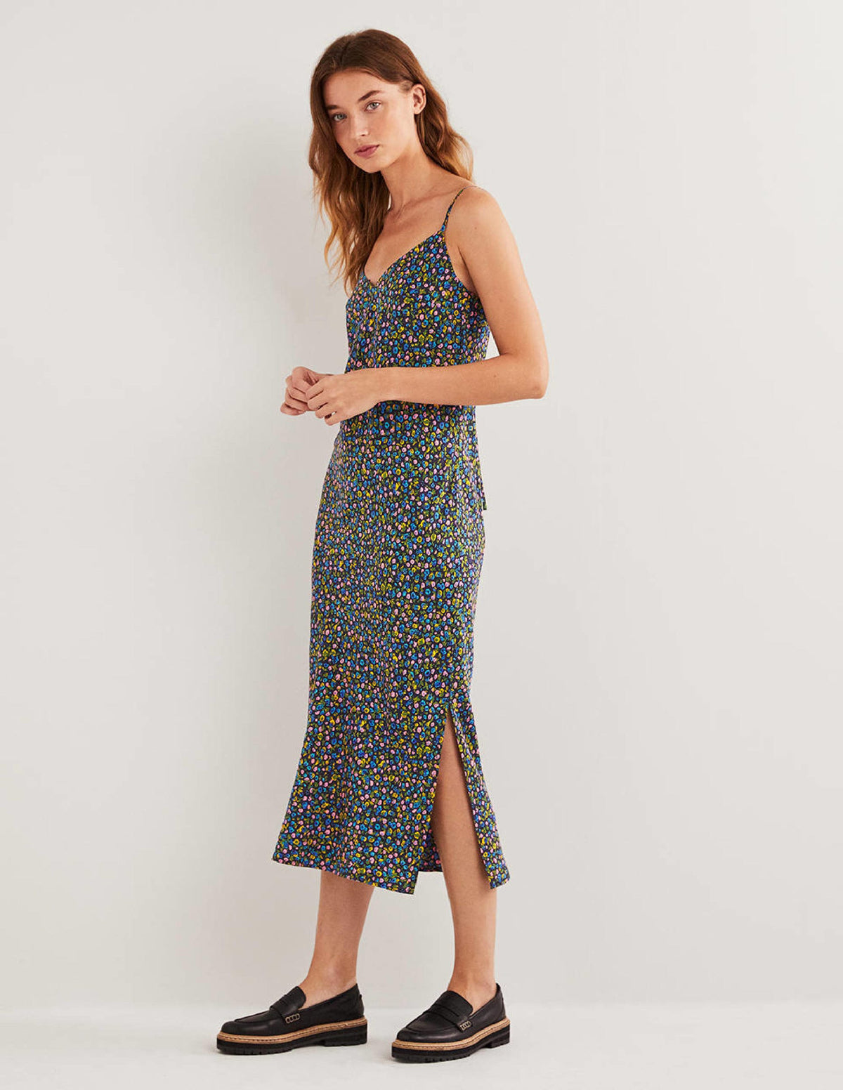 Elena Midikleid zum Hineinschlüpfen-Französisches Navy, Florales Muster - Image 1