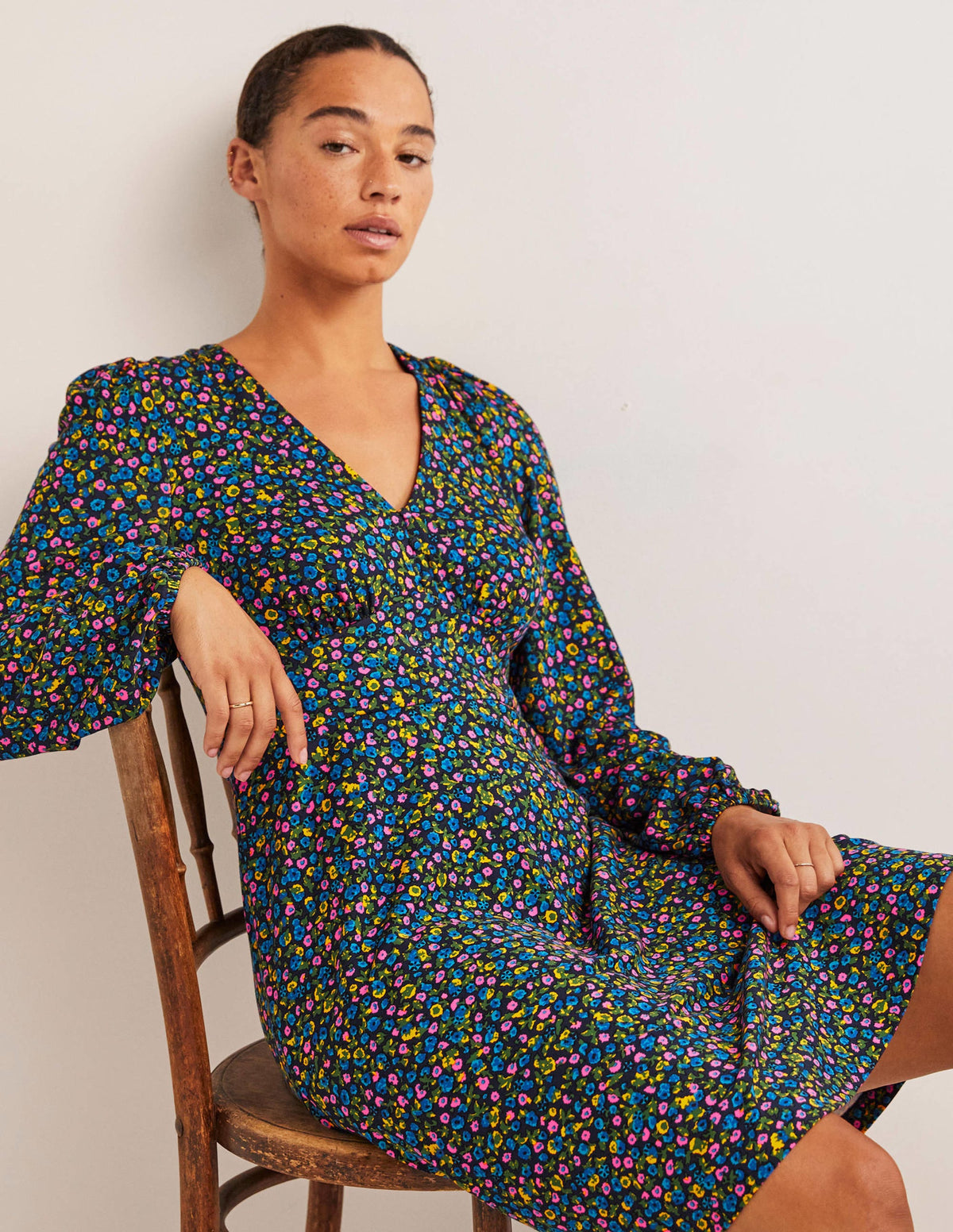 V-Neck Jersey Tea Dress-Navy, Floral Terrace - Image 4