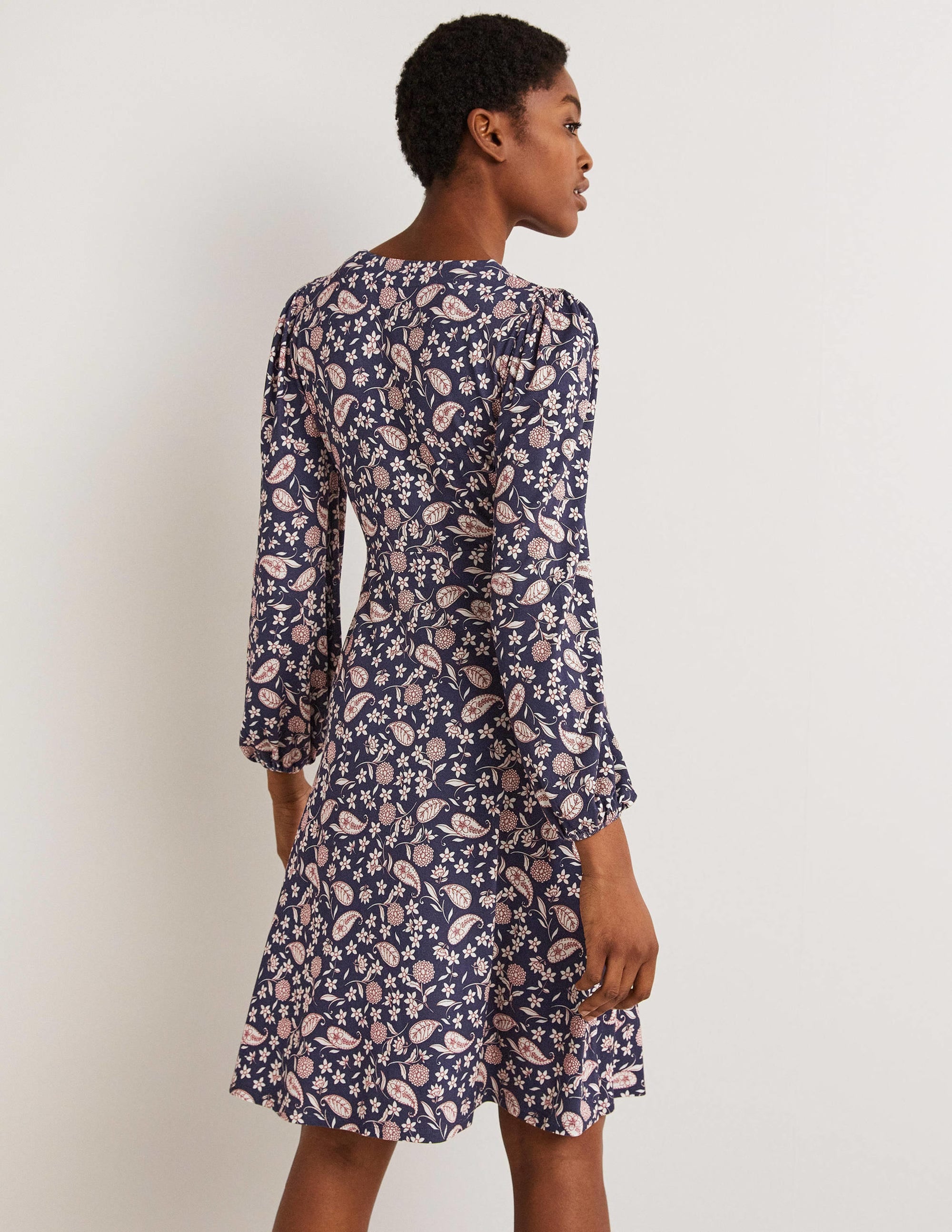 Robe à effet portefeuille fixe en jersey-Bleu marine foncé, motif Flower Garden - Image 3