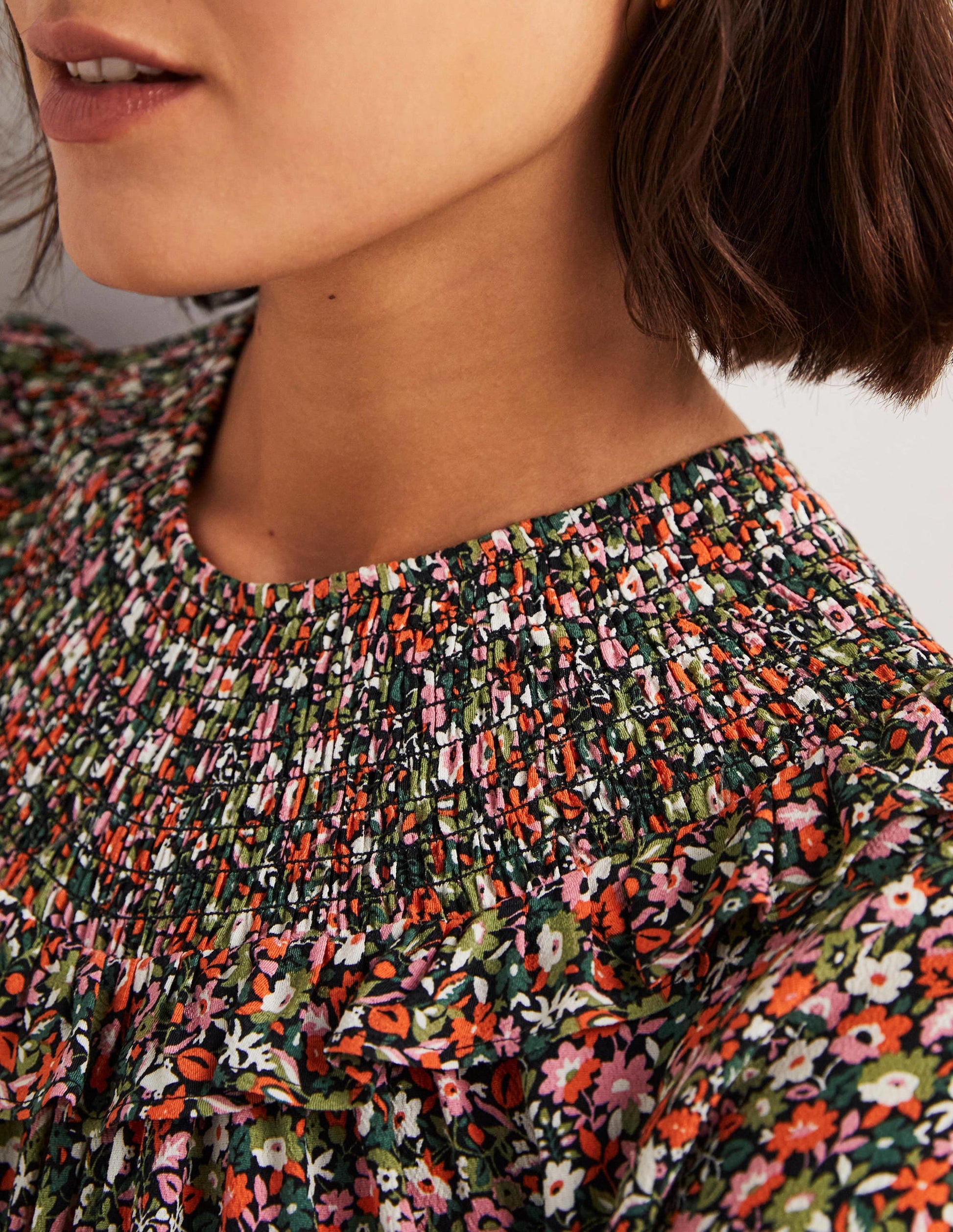 Robe à volants et empiècement smocké-Multi, motif Floret Meadow-2
