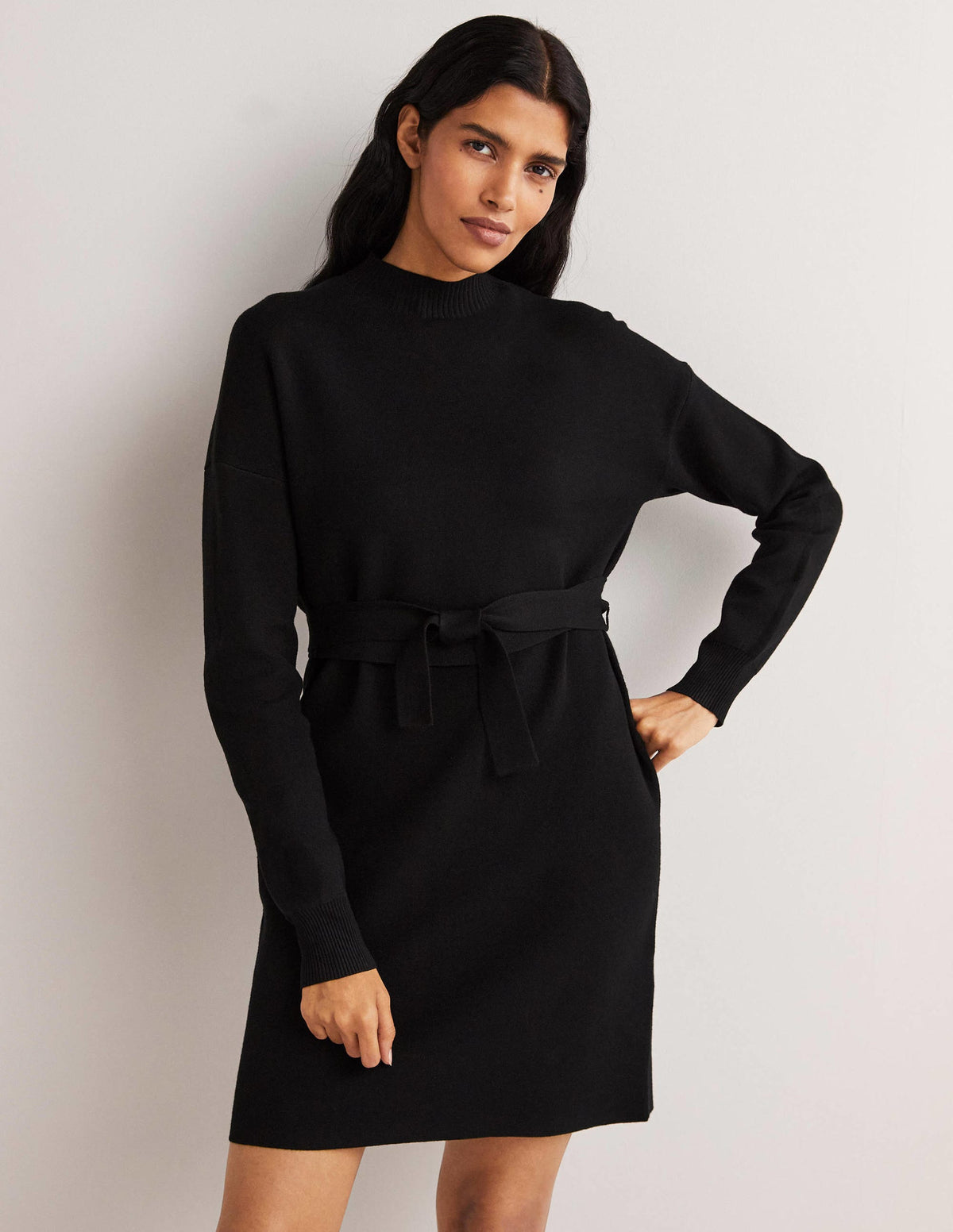 Etui-Strickkleid mit hohem Kragen-Schwarz - Image 2