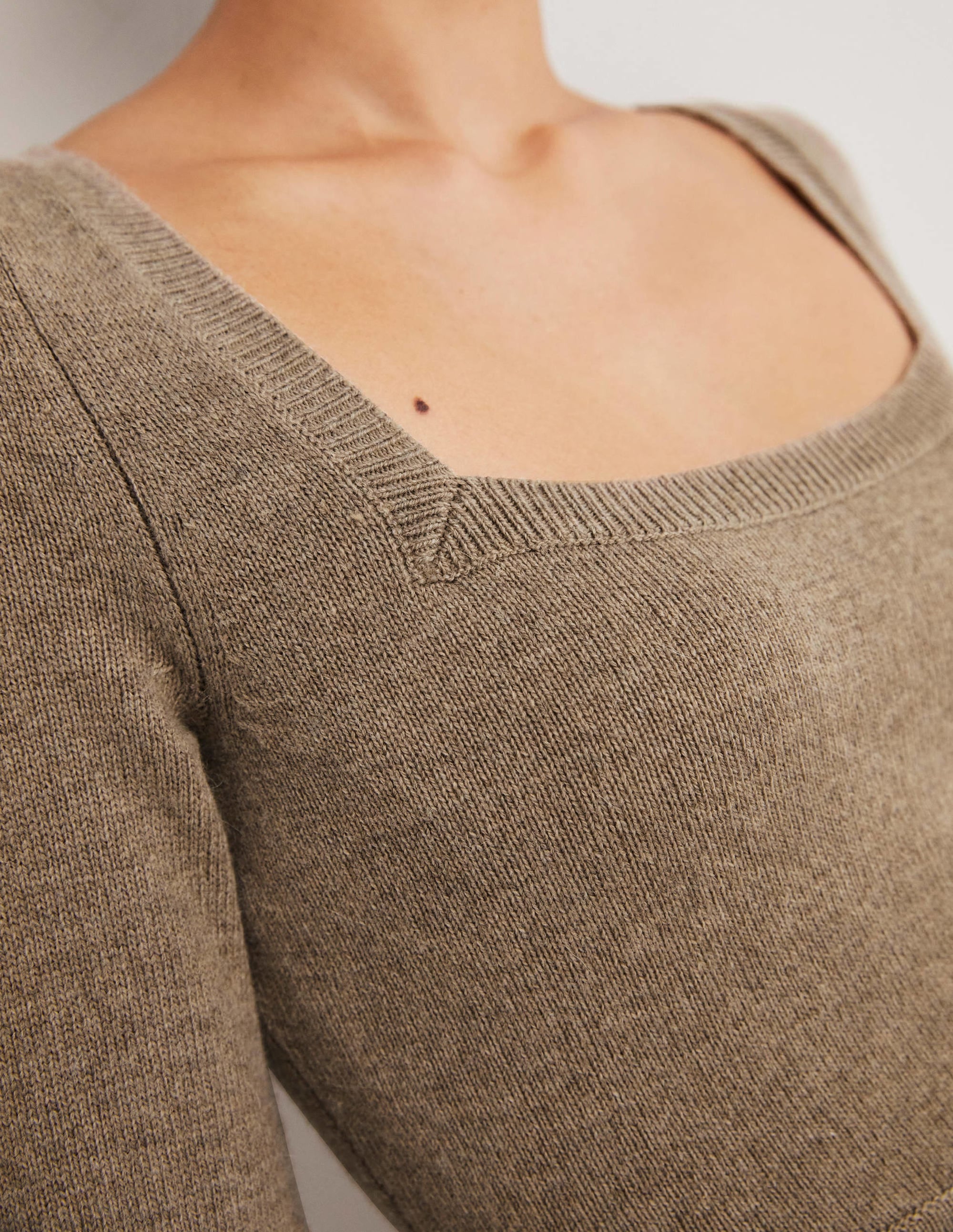 Strickkleid mit eckigem Ausschnitt-Dunkles Nerzbraun Melange - Image 2