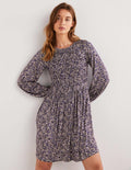 Robe en jersey avec corsage à smocks-Bleu persan, motif Leaf Cluster