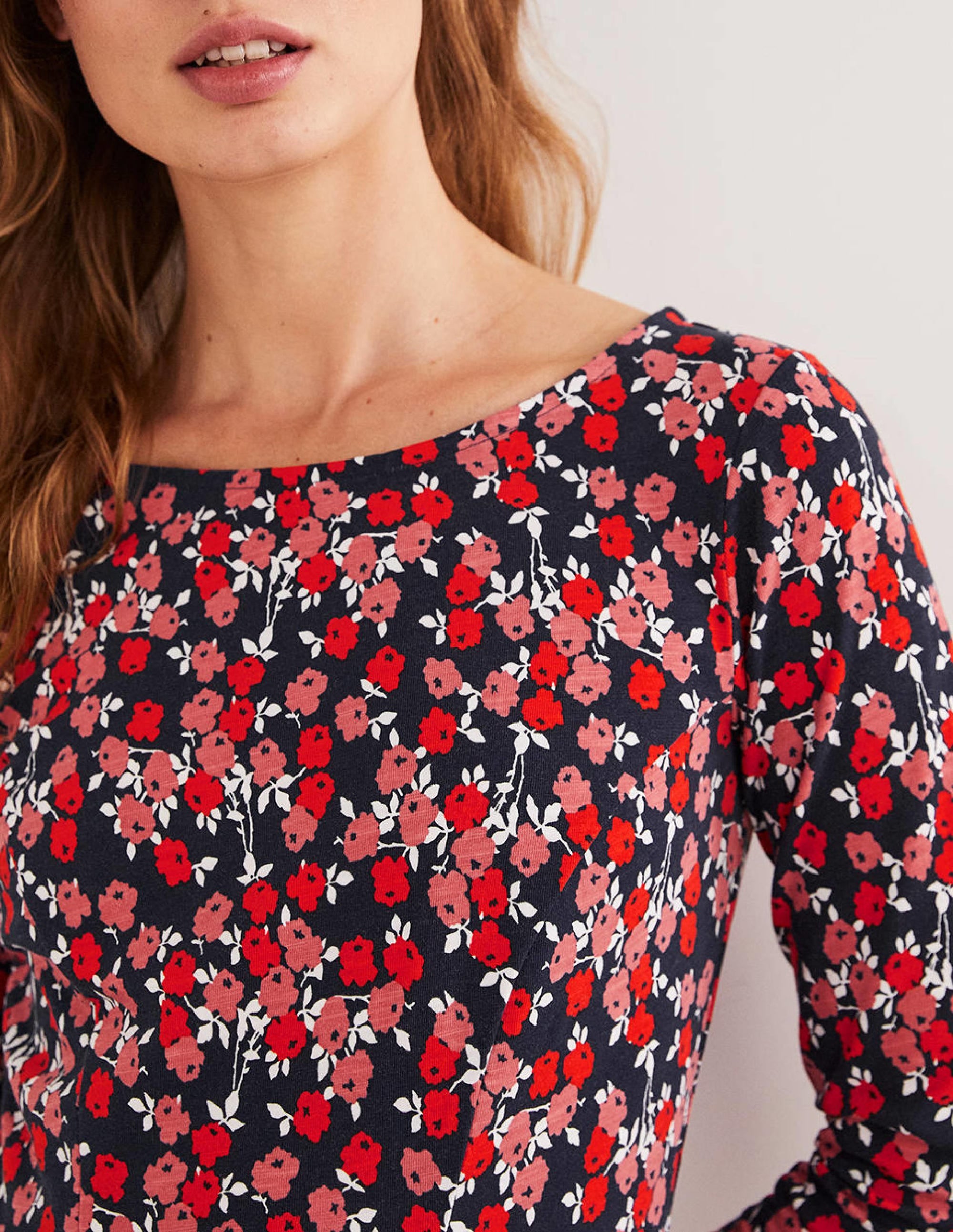Robe Penny en jersey-Rouge cerise, motif Abstract Sprig - Image 2