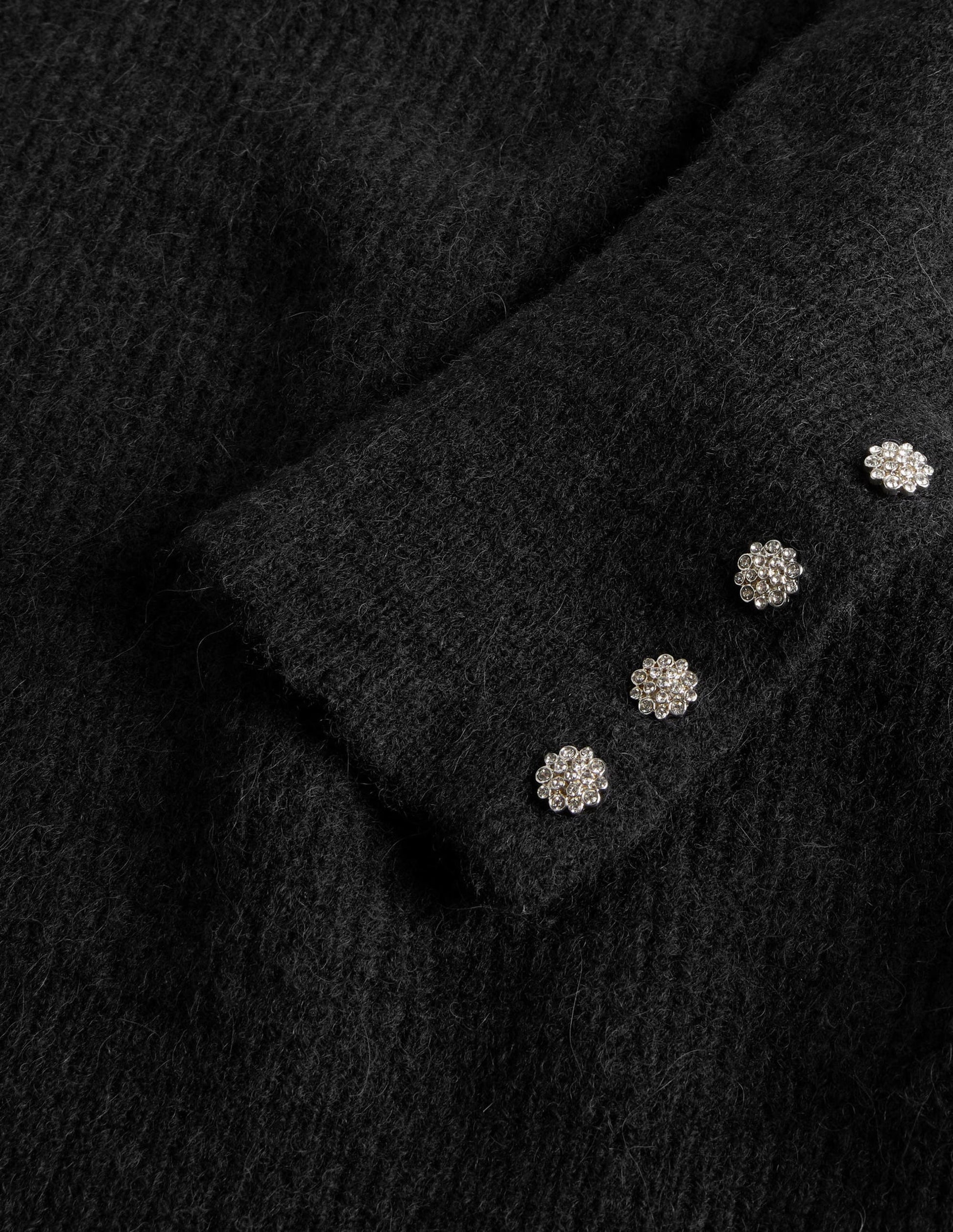 Black Jewel Button Fluffy Jumper-Schwarz-7