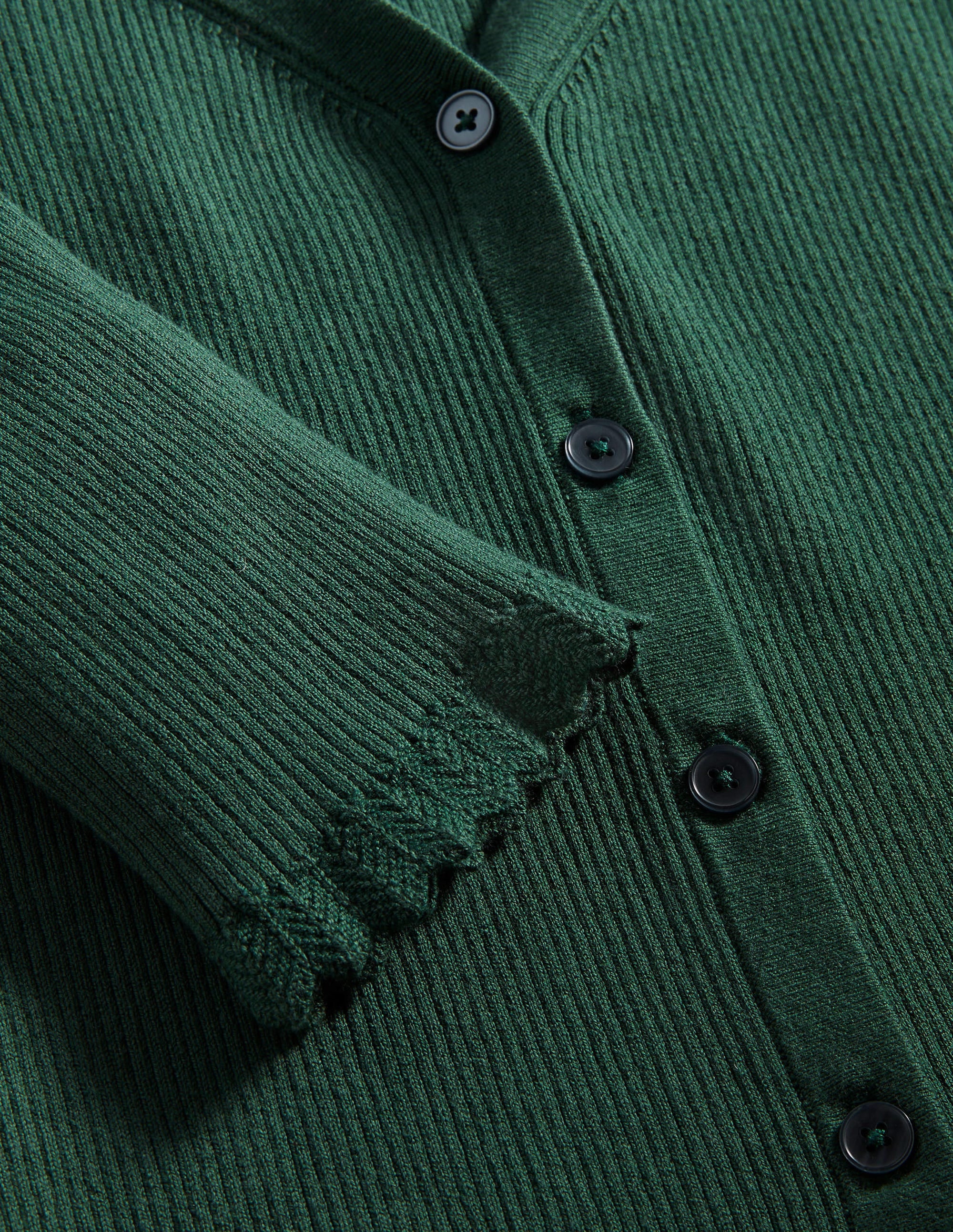 Gilet côtelé avec encolure en cœur-Vert trekking - Image 7