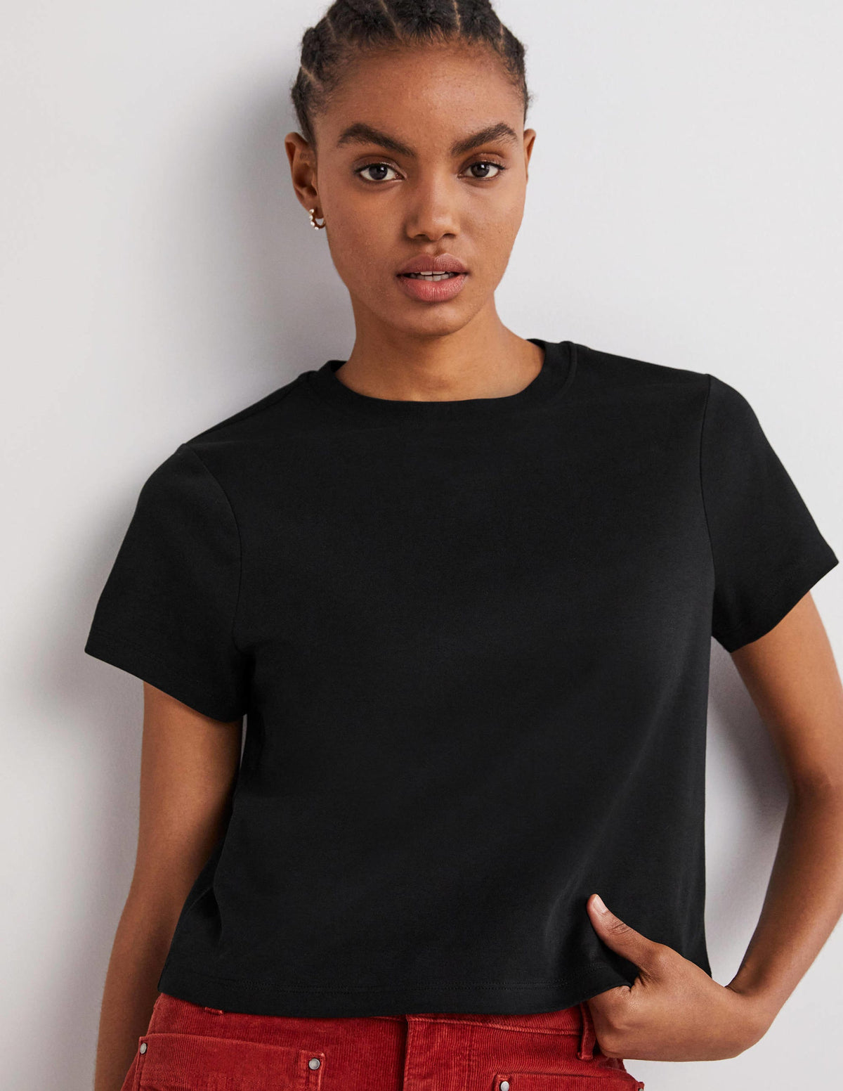 Kurz geschnittenes Baumwoll-T-Shirt-Schwarz-5