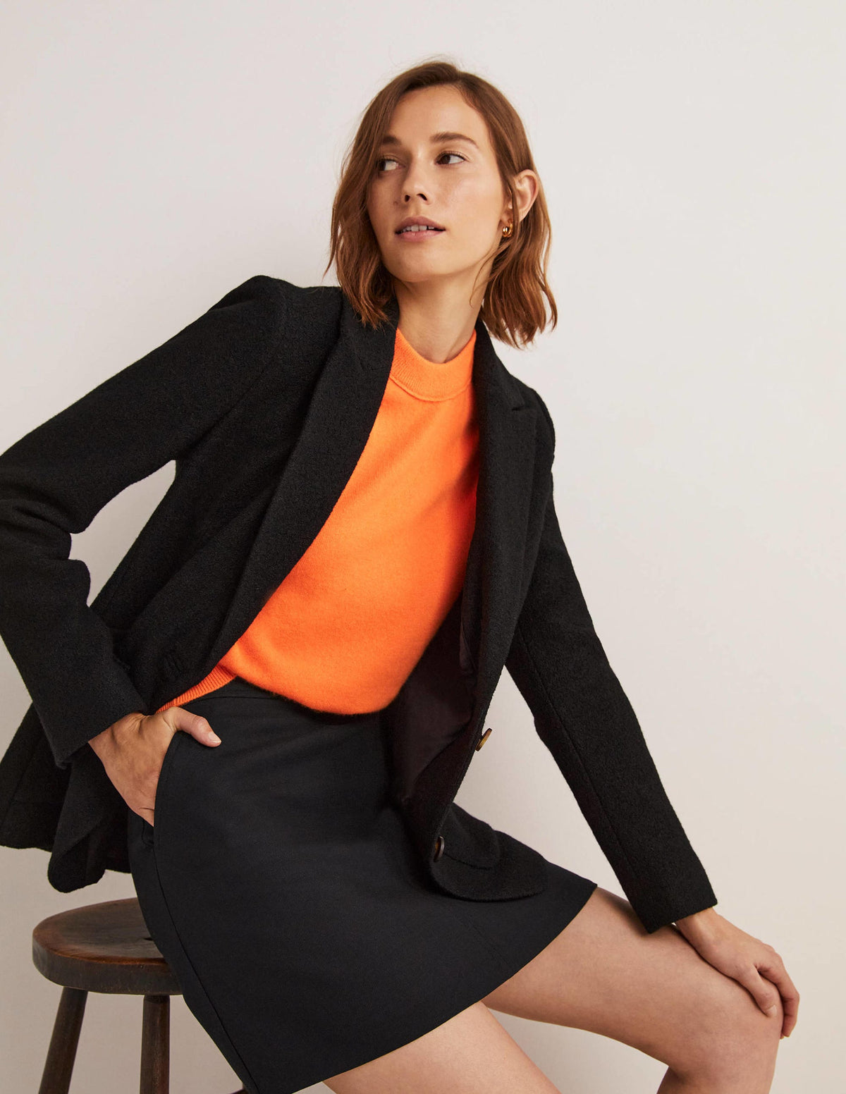 Bella Strukturierter Blazer aus Wolle-Schwarz - Image 4