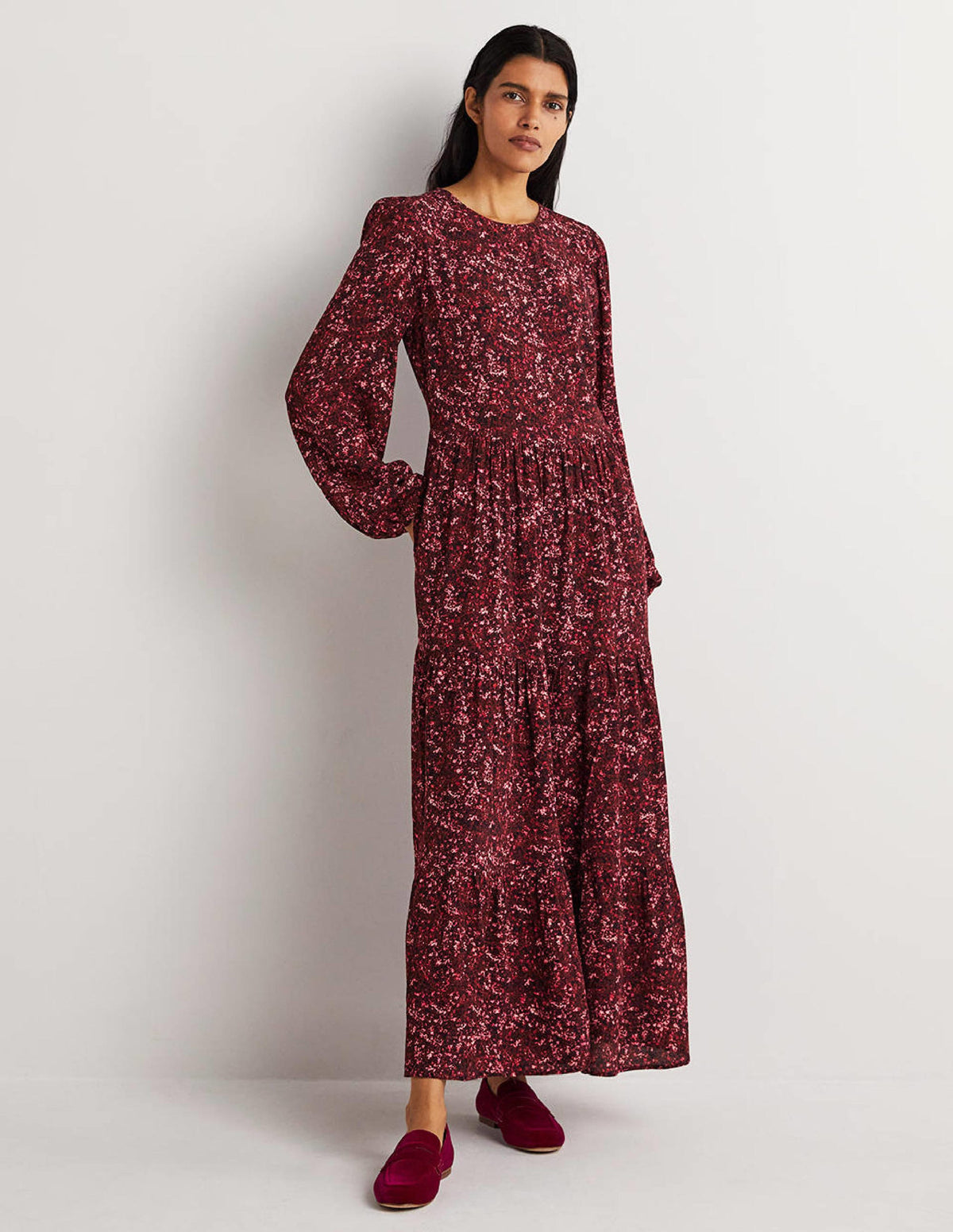 Robe col rond à volants-Vin chaud, motif Abstract Blossom - Image 1