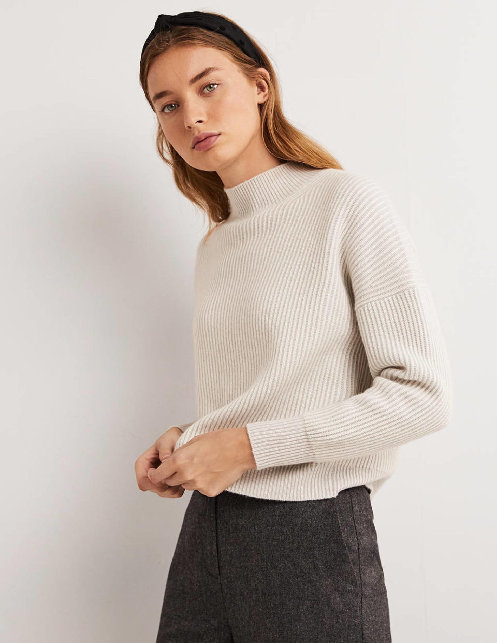 Rippstrick-Kaschmirpullover-Pastellgrau/Naturweiß - Image 1