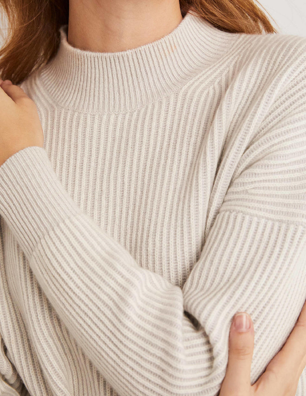 Rippstrick-Kaschmirpullover-Pastellgrau/Naturweiß-5