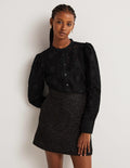 Bluse mit Lockstickerei und Gigot-Ärmeln-Schwarz