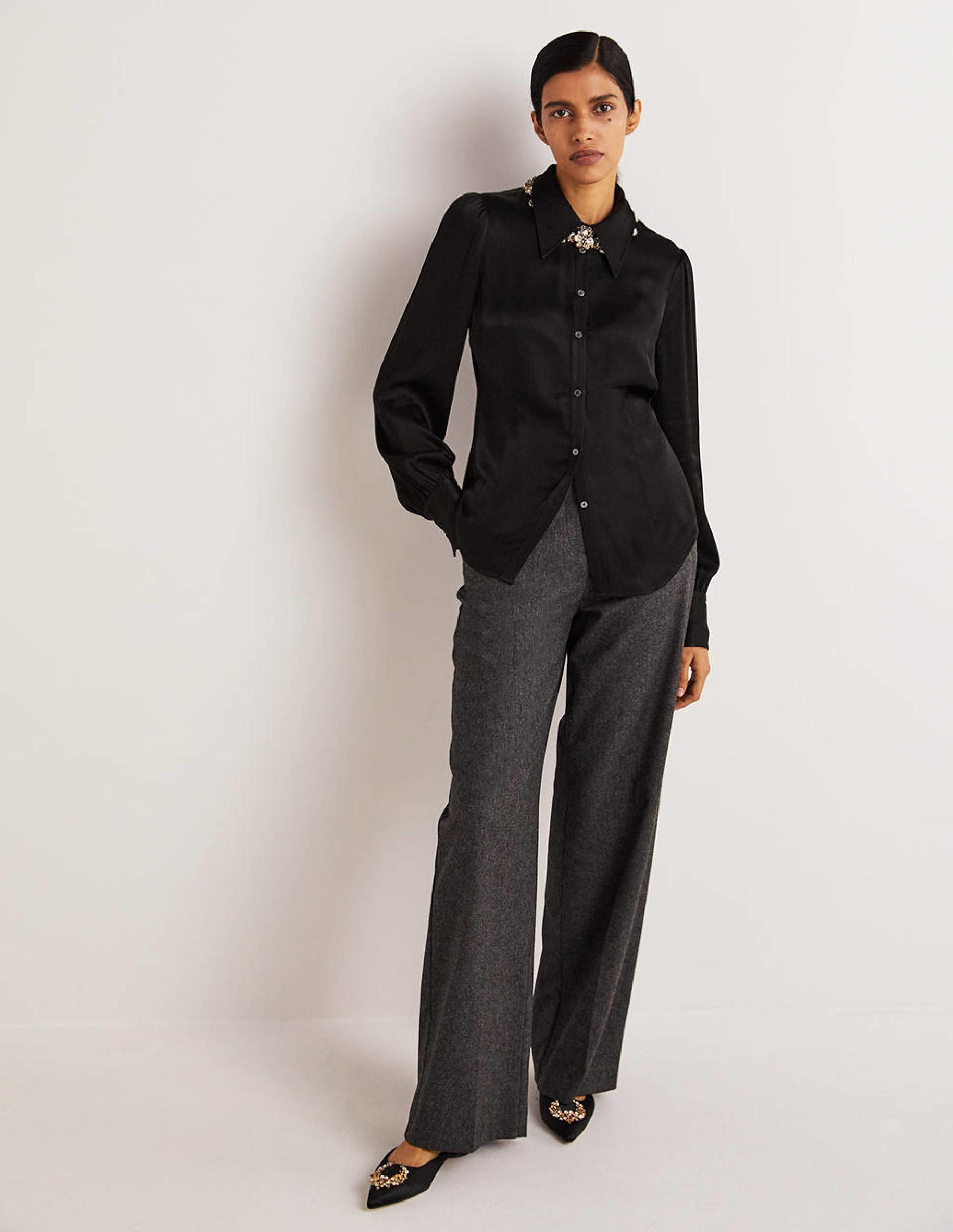 Chemise ajustée en satin à pinces-Noir-5