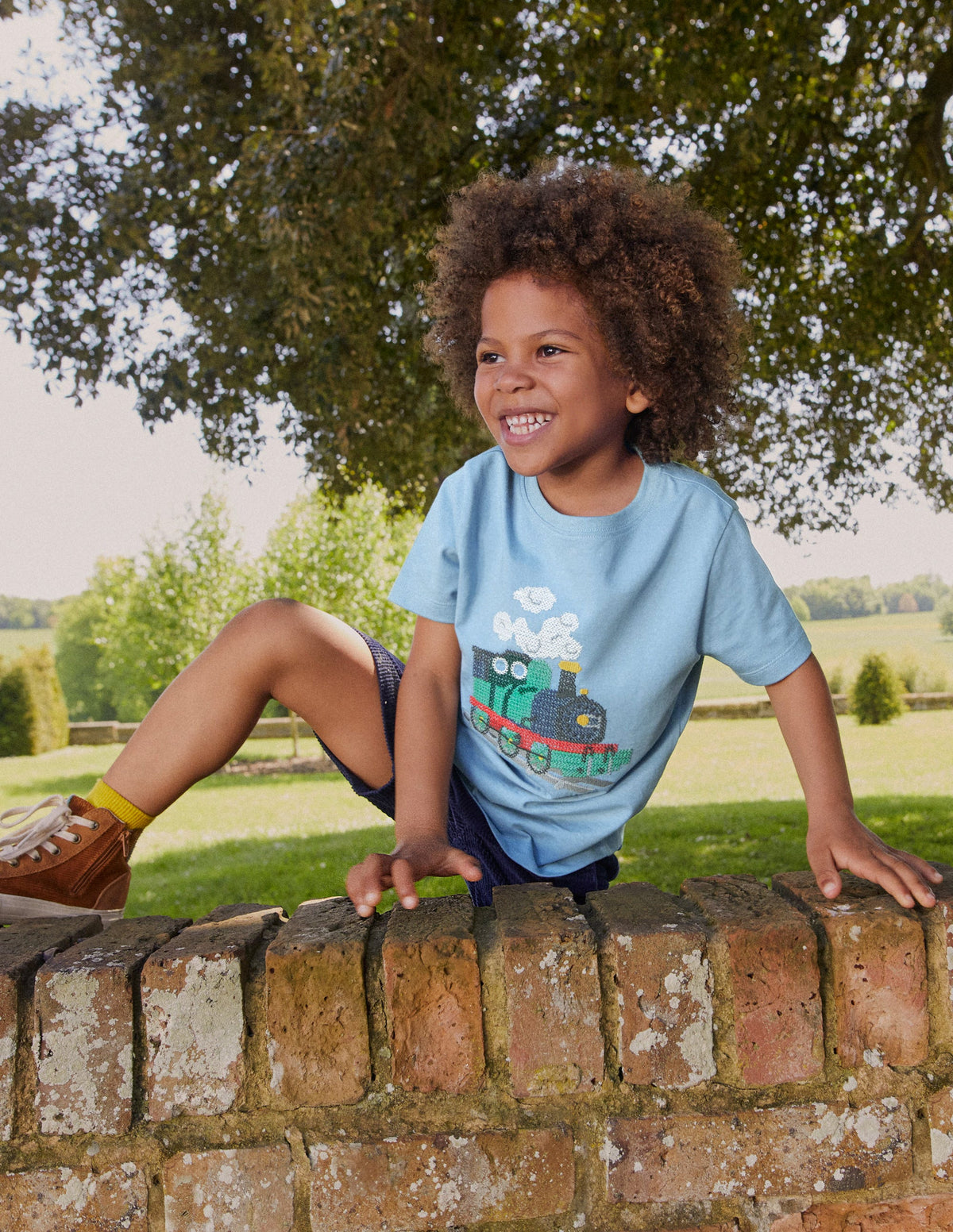 Baumwoll-T-Shirt mit Kreuzstich-Kiesblau Eisenbahn - Image 4