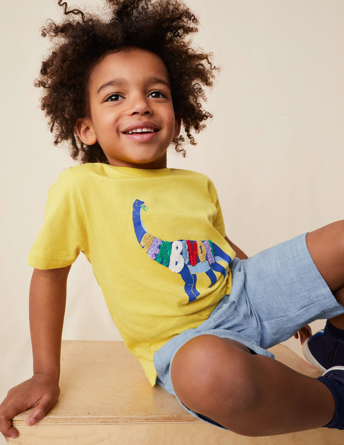 Relaxed Logo T-shirt-Buttercup Yellow Dinosaur - Image 4