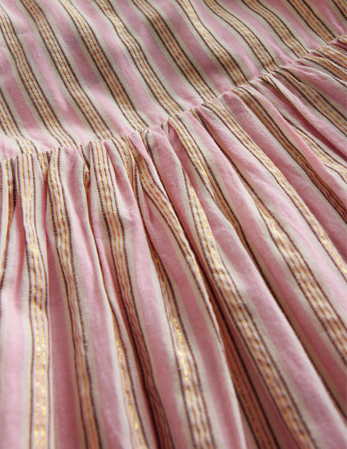 Kleid mit Cut-out am Rücken-Lila/Metallic, Gestreift - Image 3