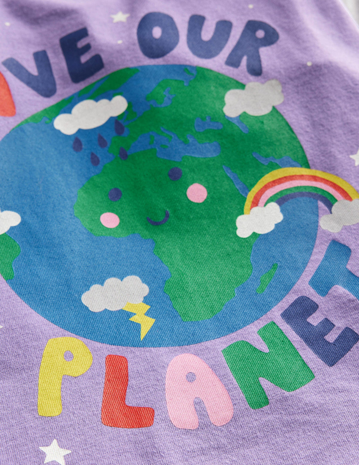 Oberteil mit Regenbogenmotiv-Violett, Love-Our-Planet-Schriftzug - Image 3