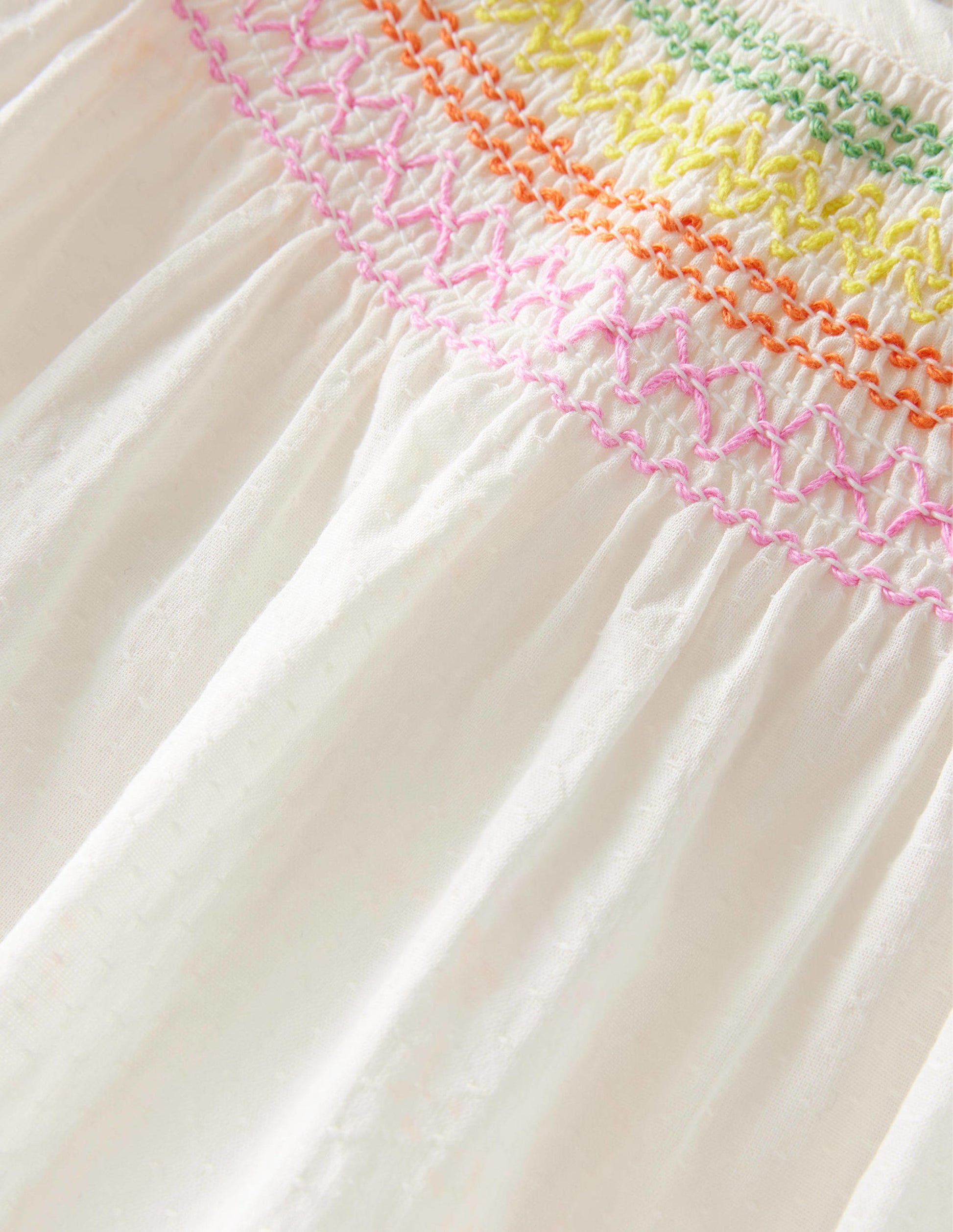 Gewebtes Smokoberteil-Naturweiß Regenbogen Smocking-3
