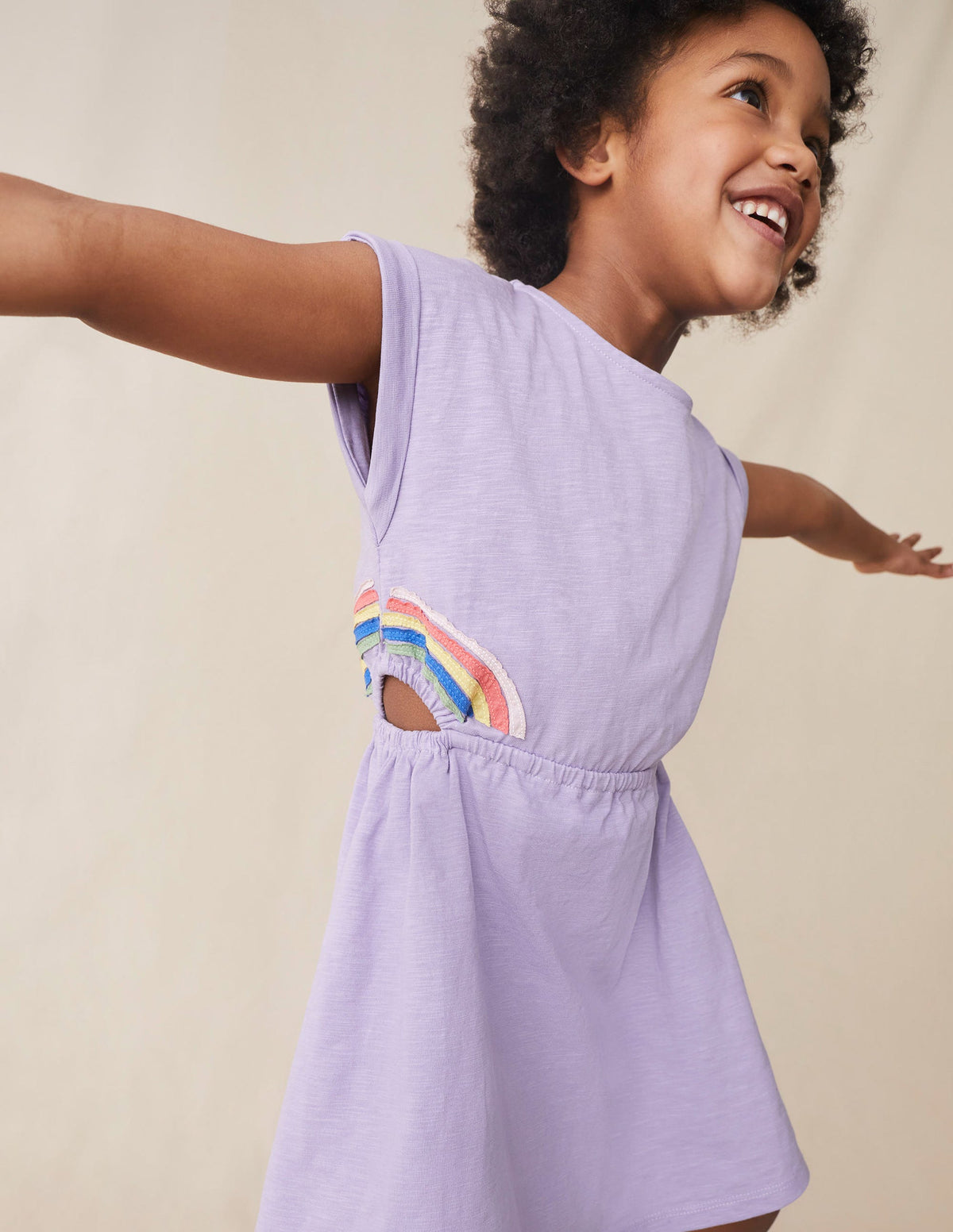 Kleid mit Cut-out-Detail-Nebliges Lavendellila, Regenbogen-5